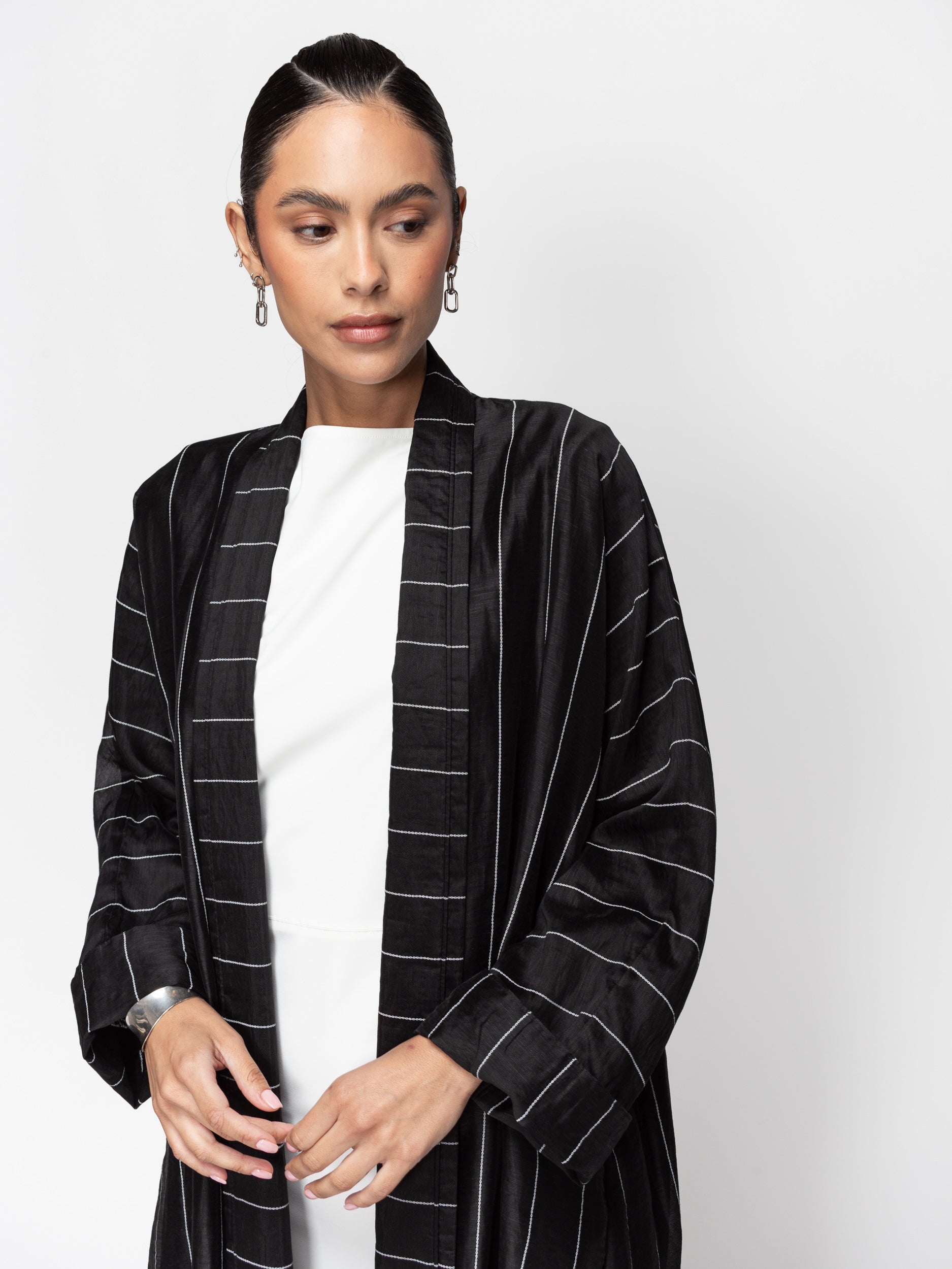 Stripe Abaya in Black & White