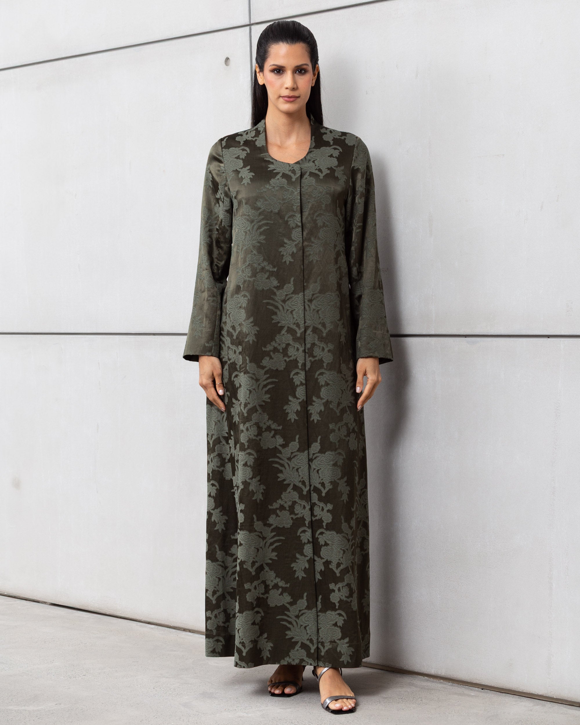 Straight Jacquard Floral Abaya in Green