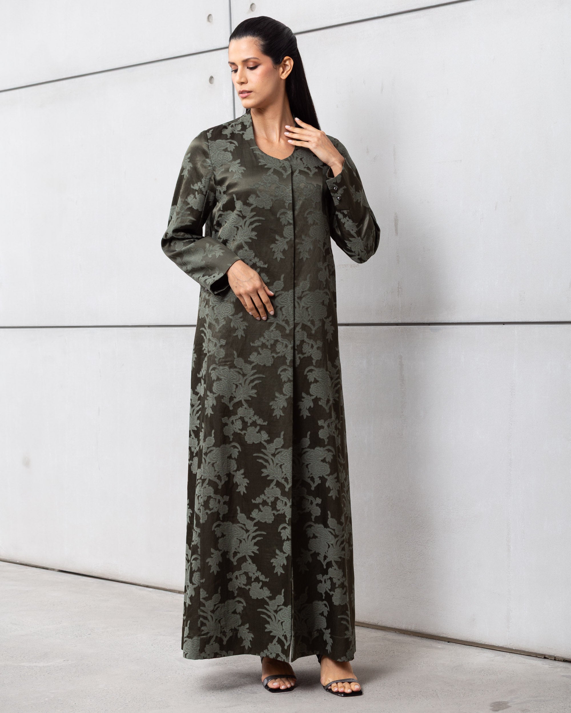 Straight Jacquard Floral Abaya in Green