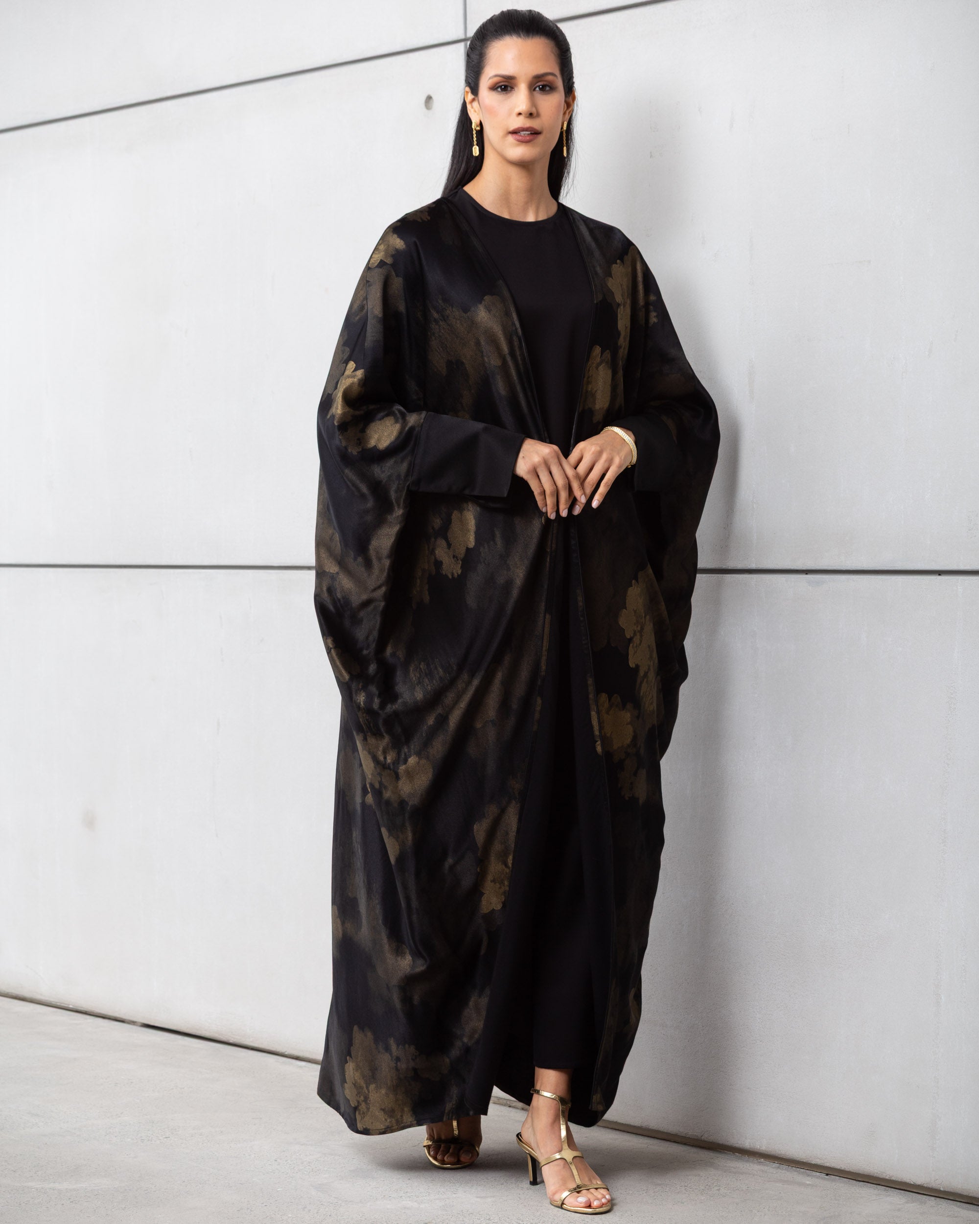 Luxury Abaya in Midnight Noir with Golden Brushstrokes