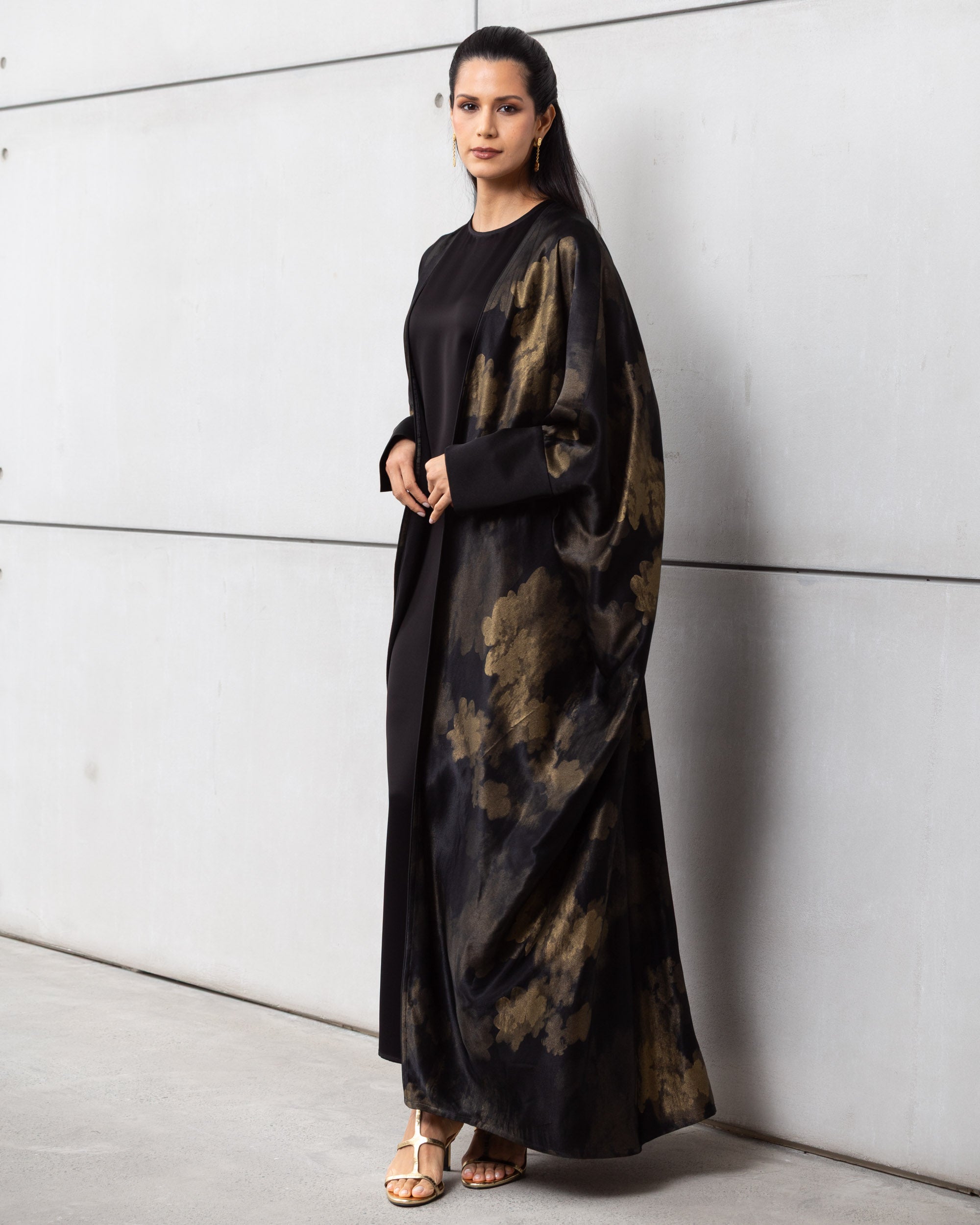 Luxury Abaya in Midnight Noir with Golden Brushstrokes