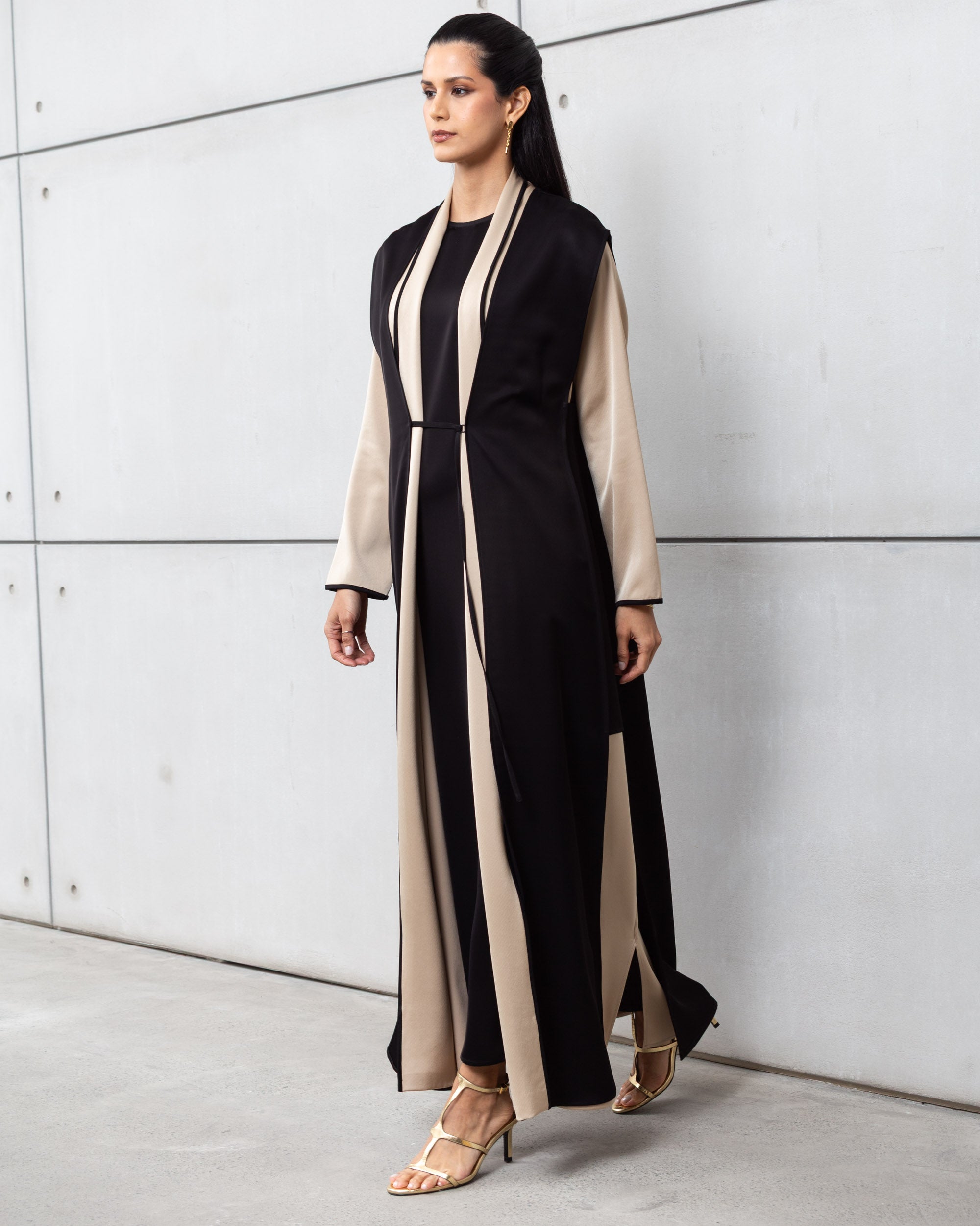 Set: Sand Loose Cut Abaya with Black Cardigan RTW