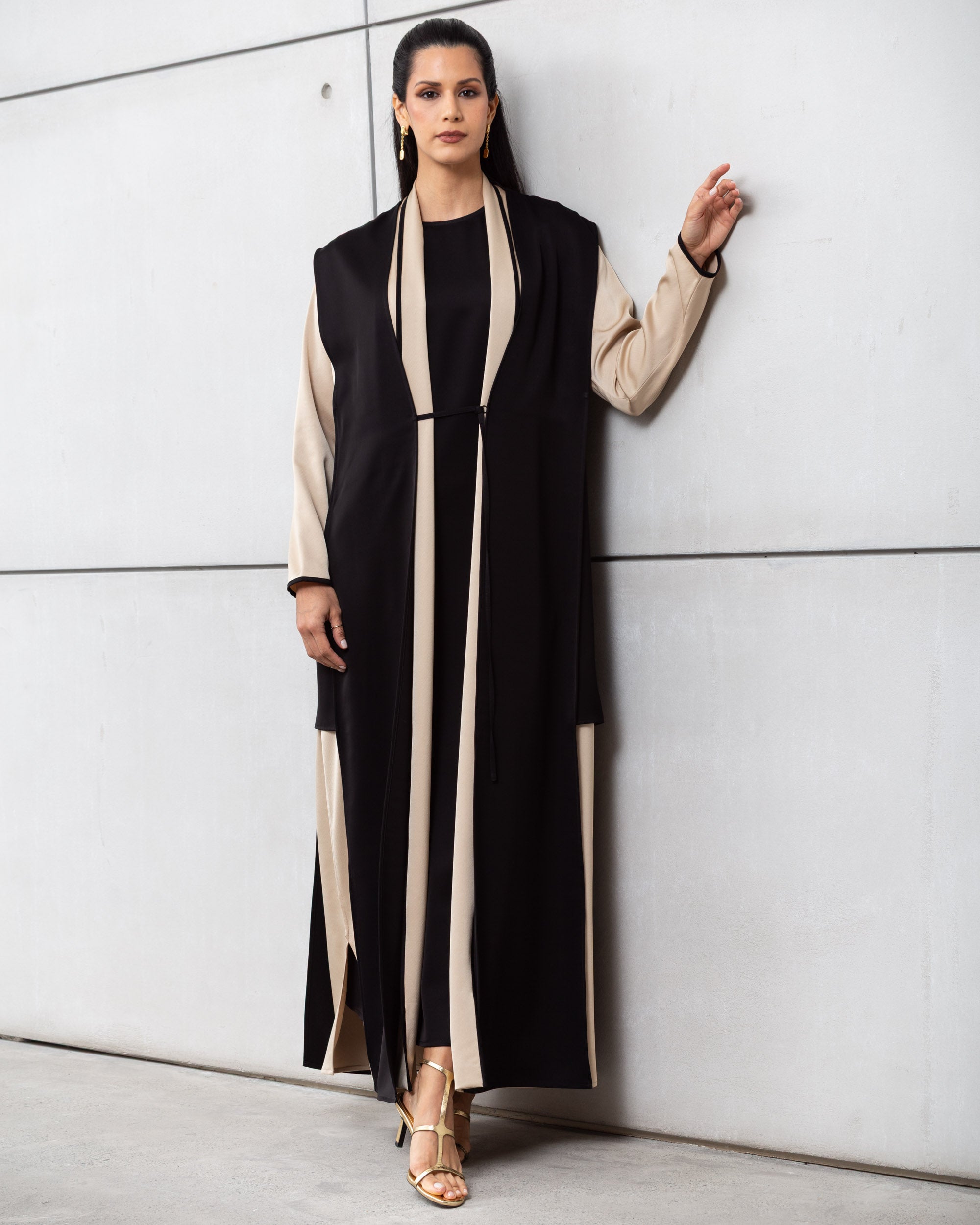 Set: Sand Loose Cut Abaya with Black Cardigan RTW