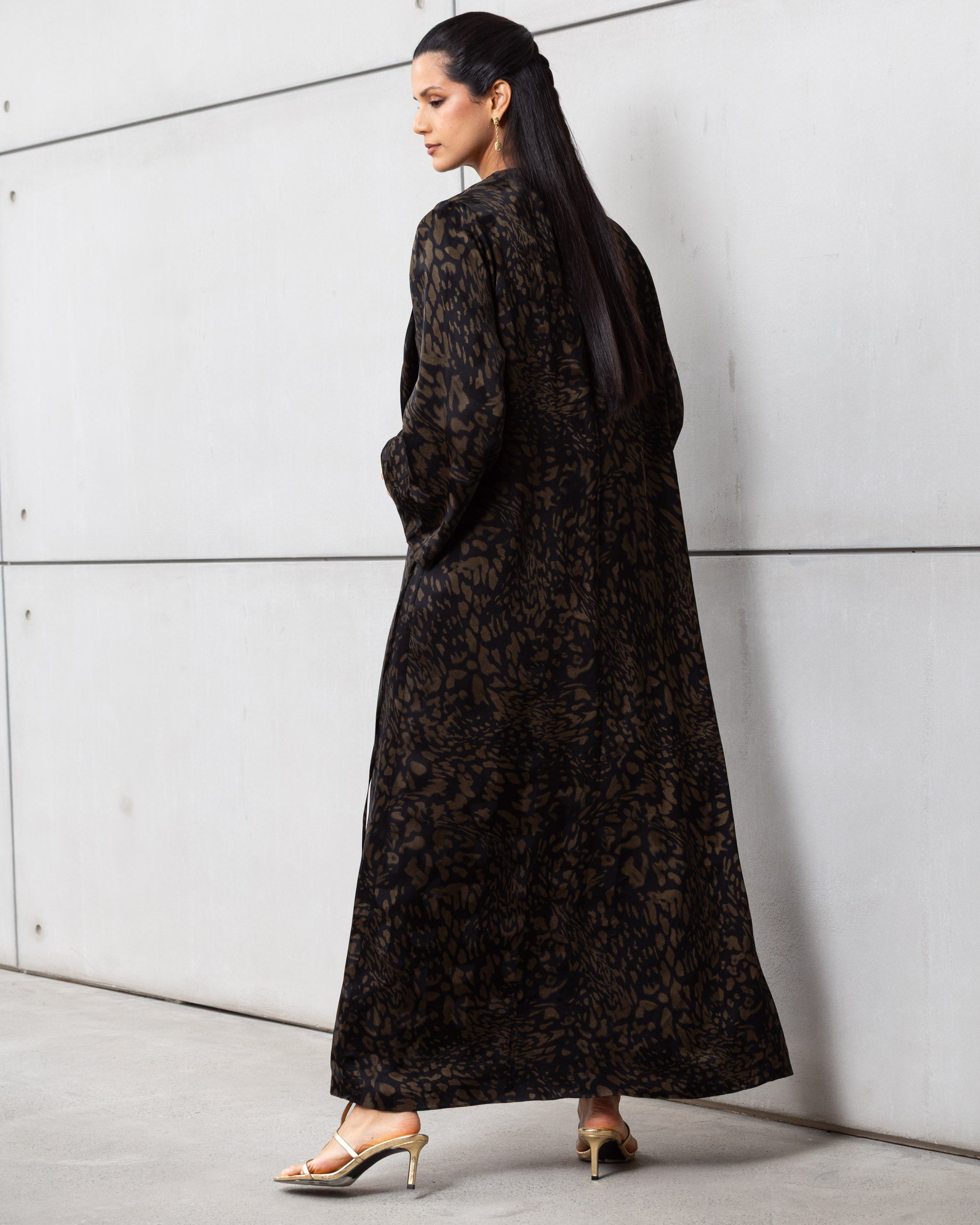 Side Tie Abaya in Golden Black