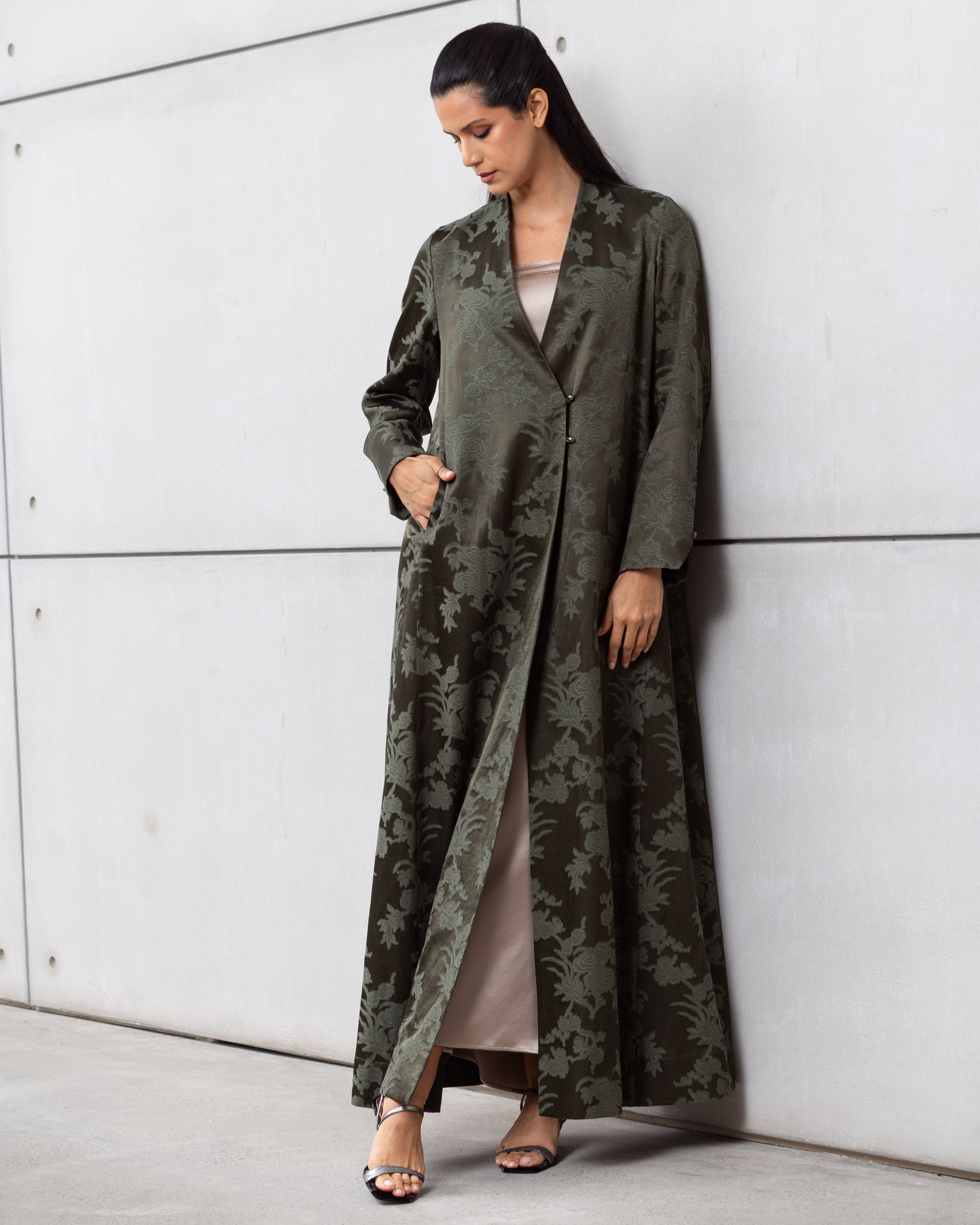 Double Button Jacquard Abaya in Green