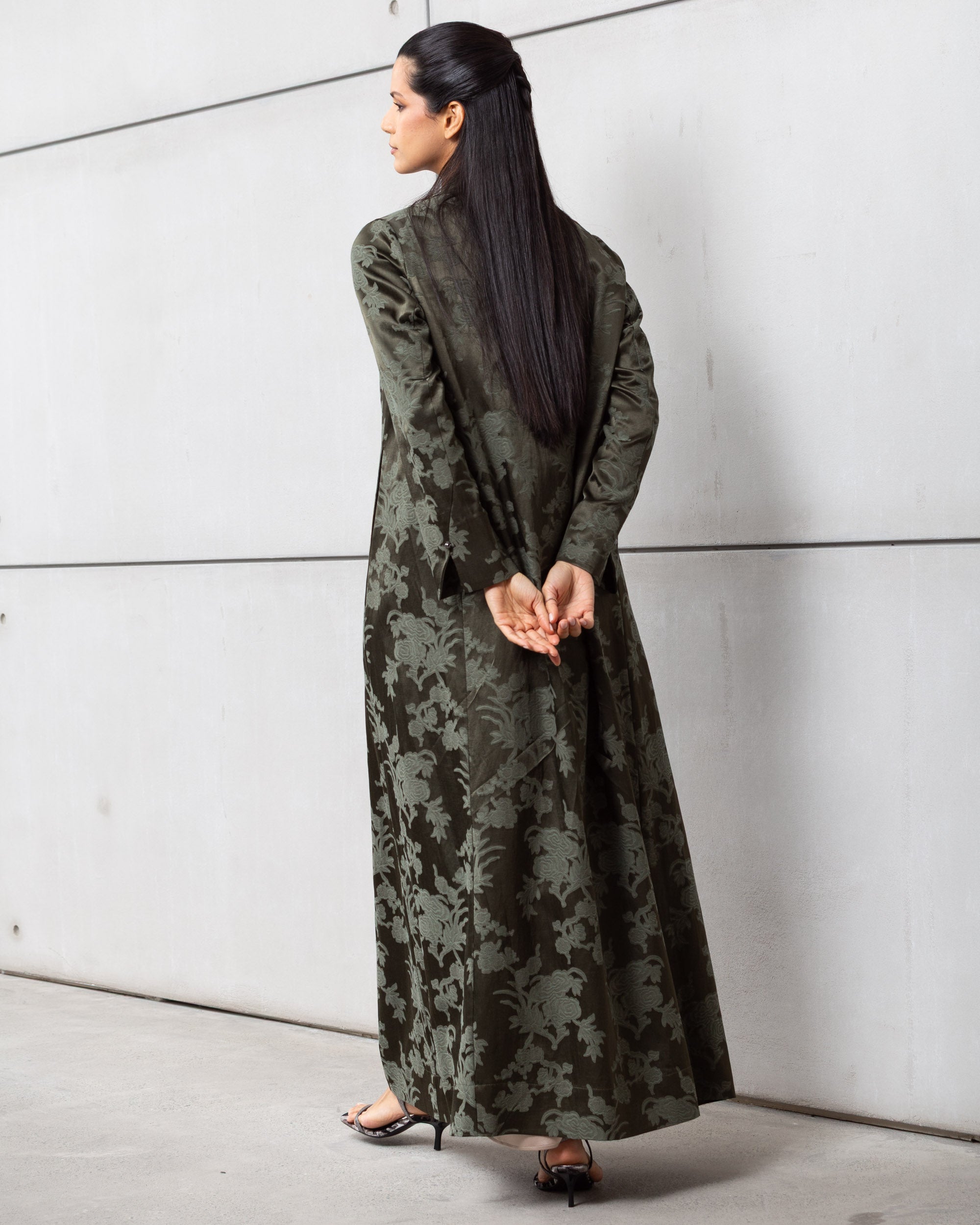Double Button Jacquard Abaya in Green