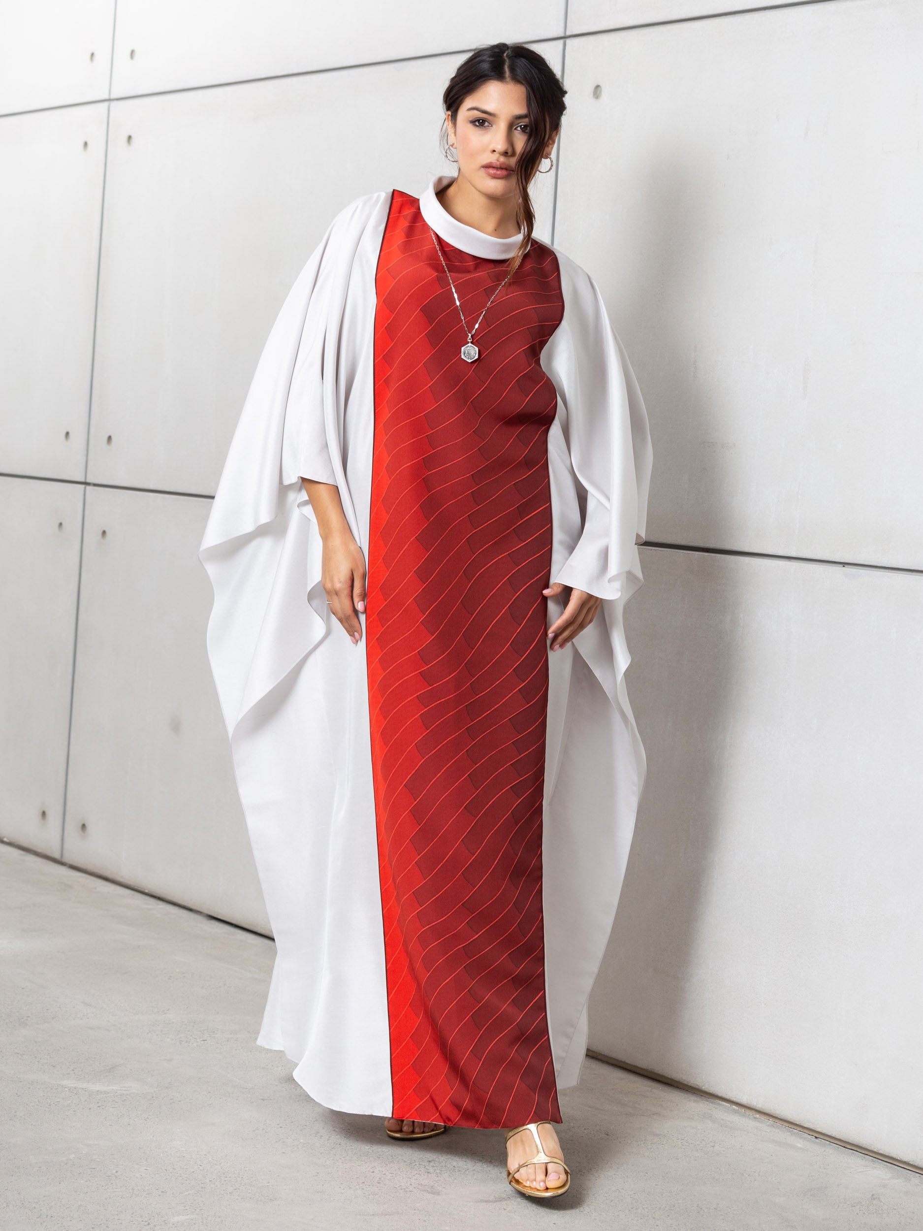 Silk Kaftan in Silver Gray with Red