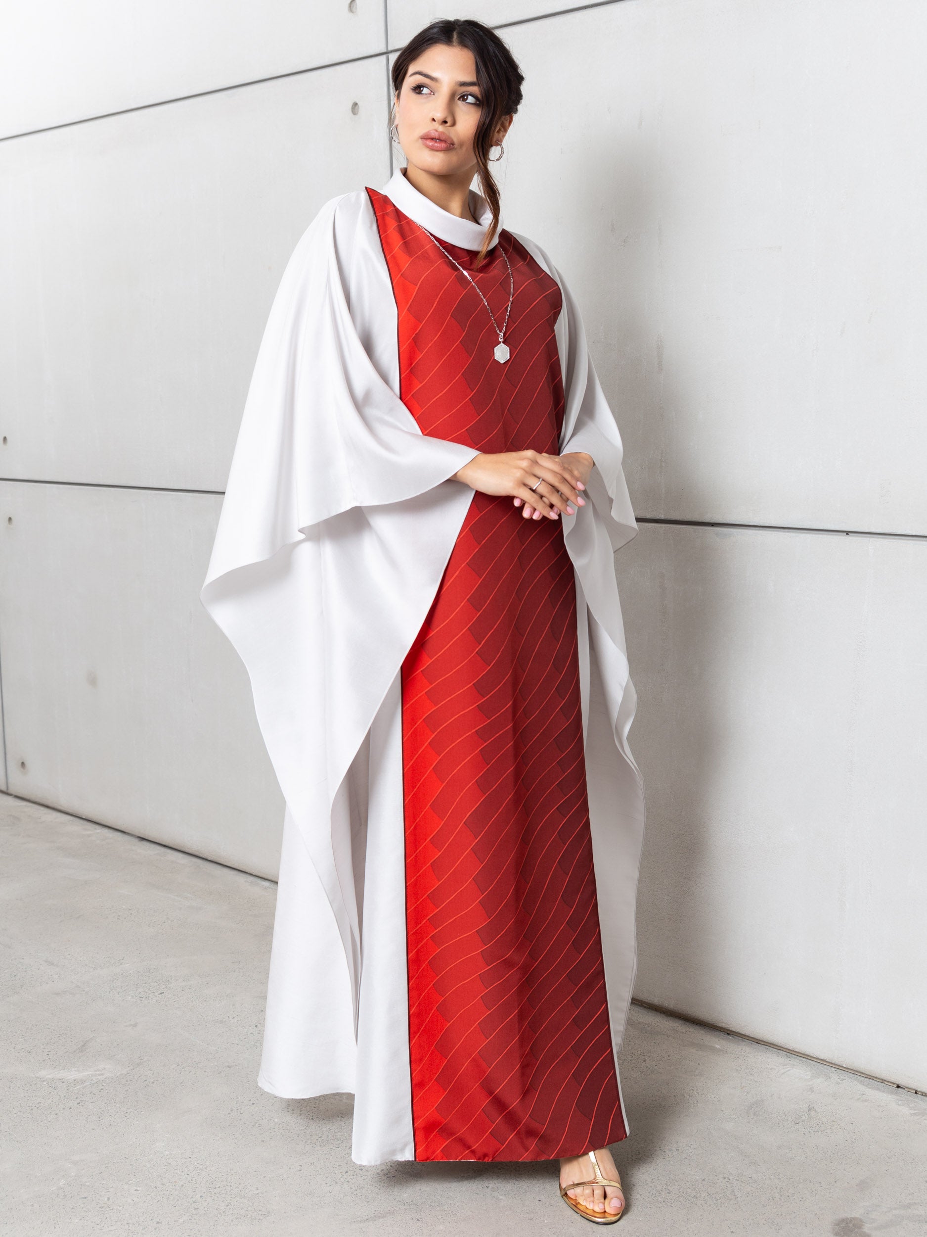 Silk Kaftan in Silver Gray with Red