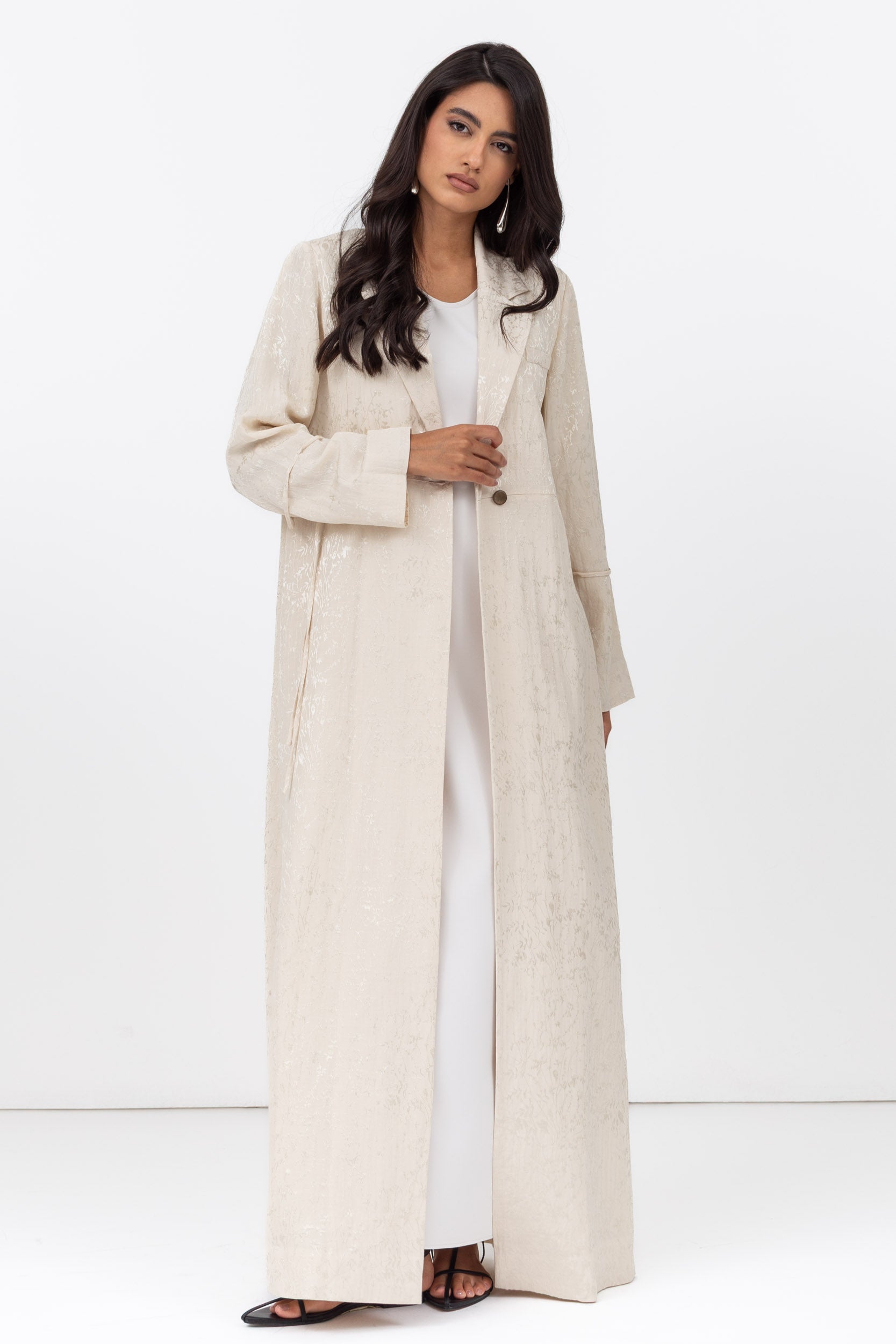 Suit Abaya in Ivory Jacquard Linen RTW