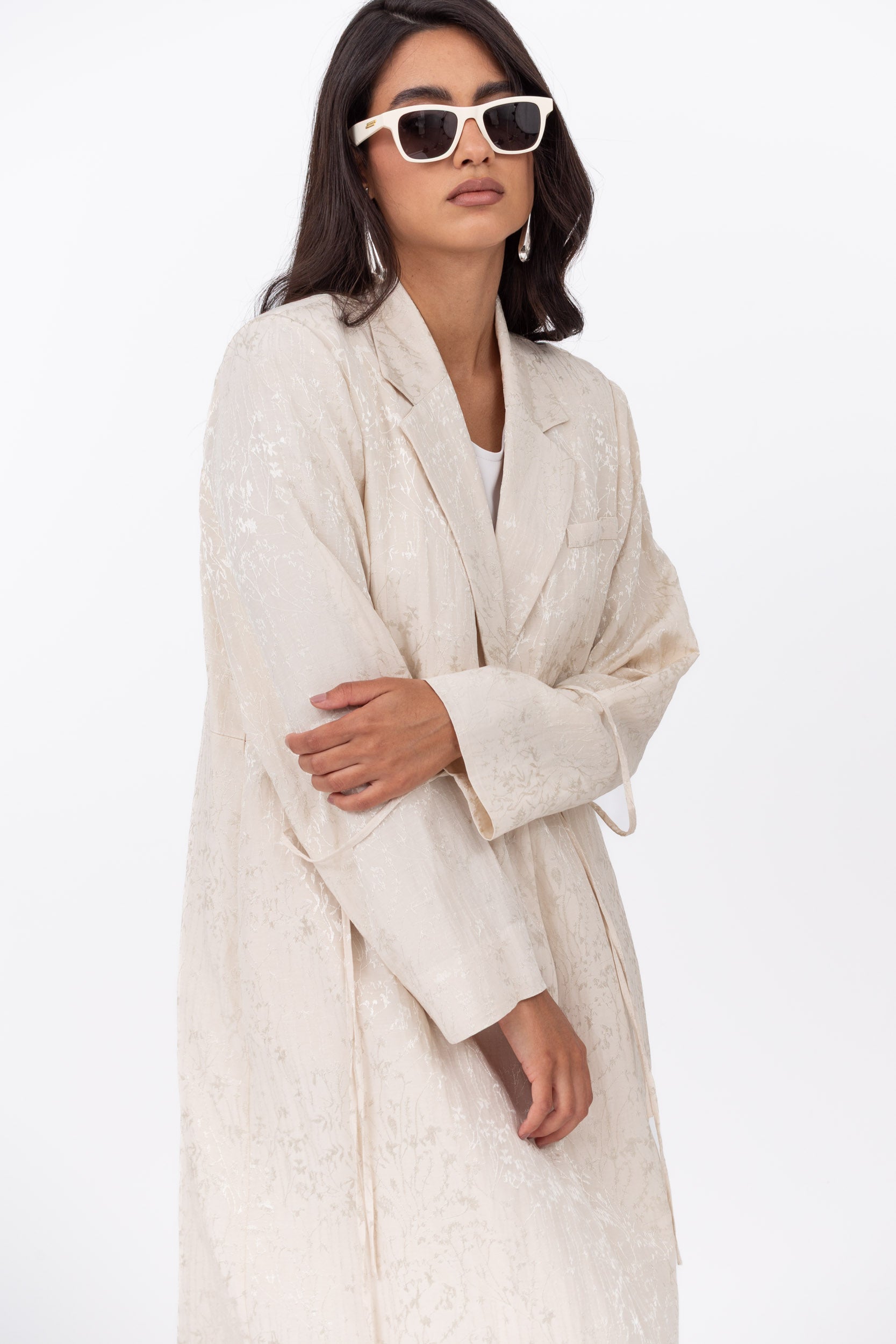 Suit Abaya in Ivory Jacquard Linen RTW