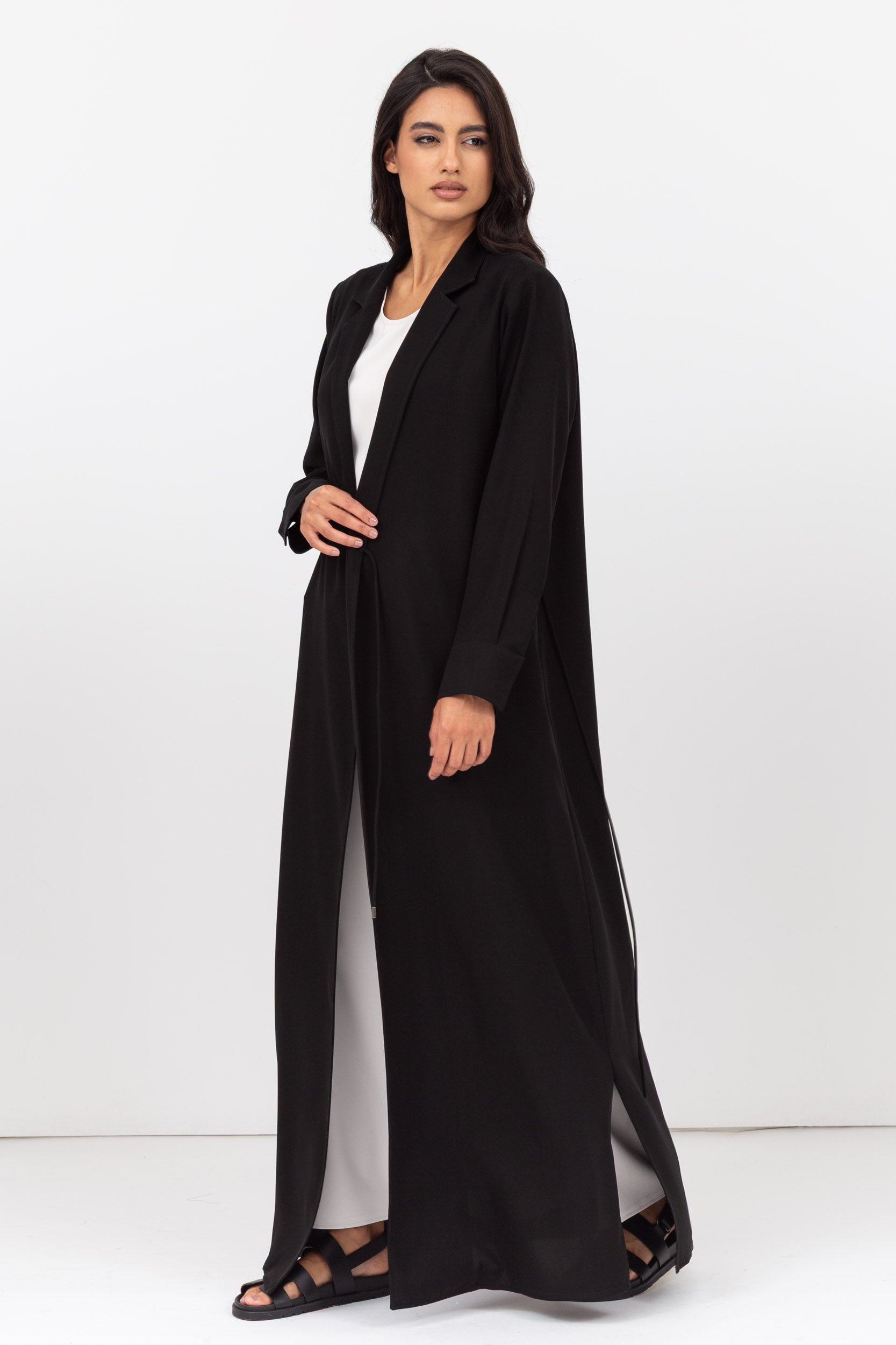 Tie-String Cuff Abaya in Black