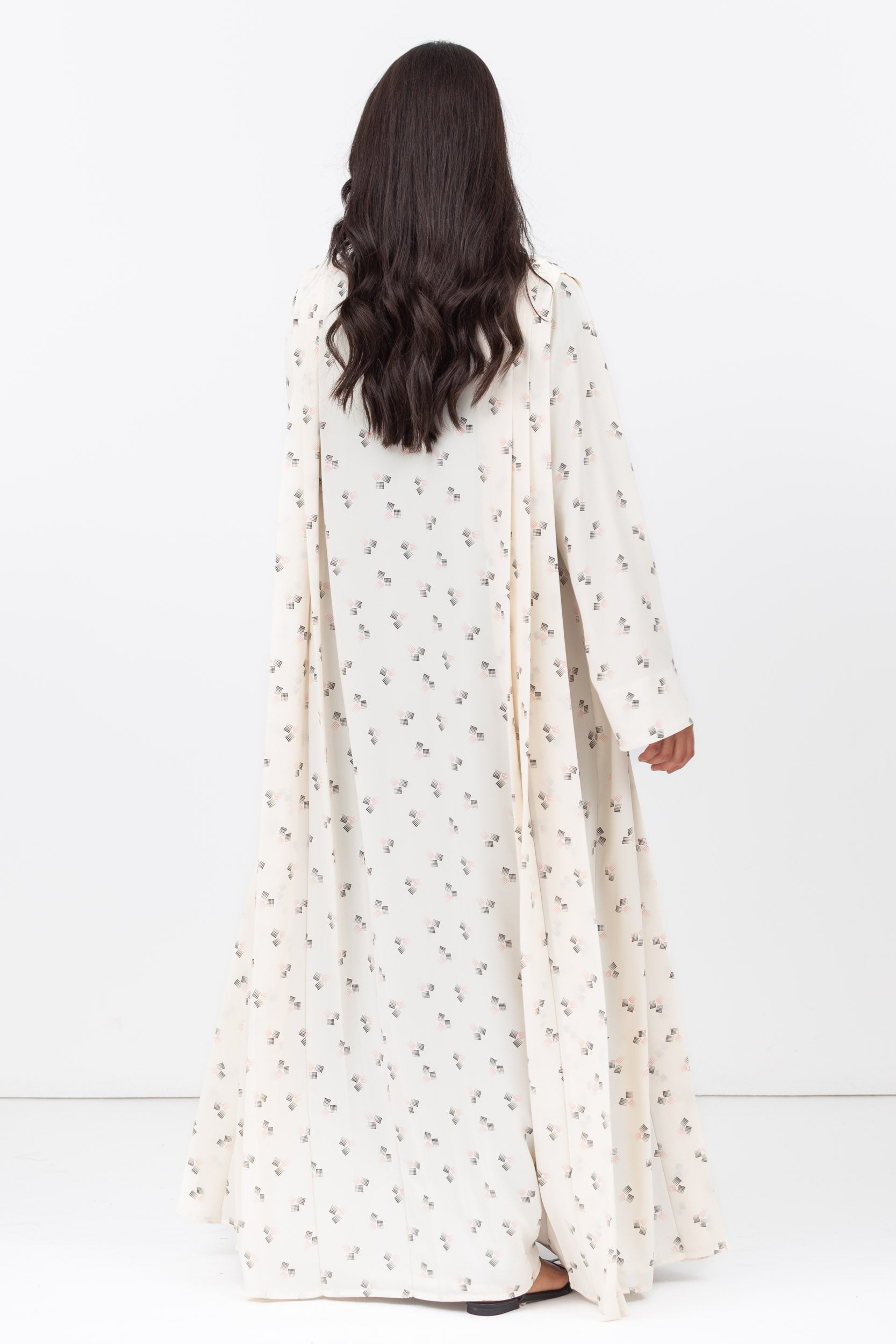 Loose Cut Pleated Abaya in Printed Crepe RTW