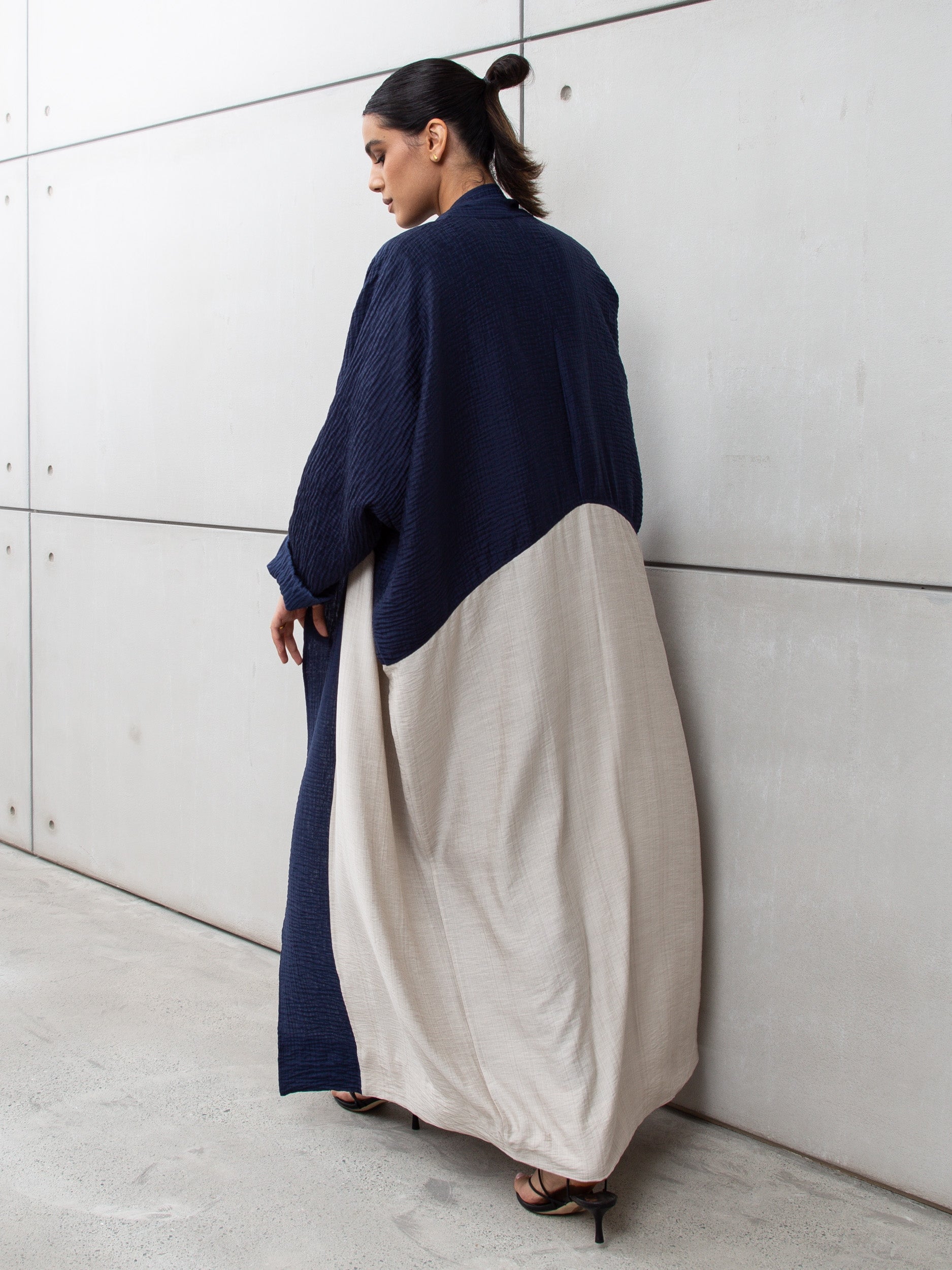 Loose Abaya in Navy Beige