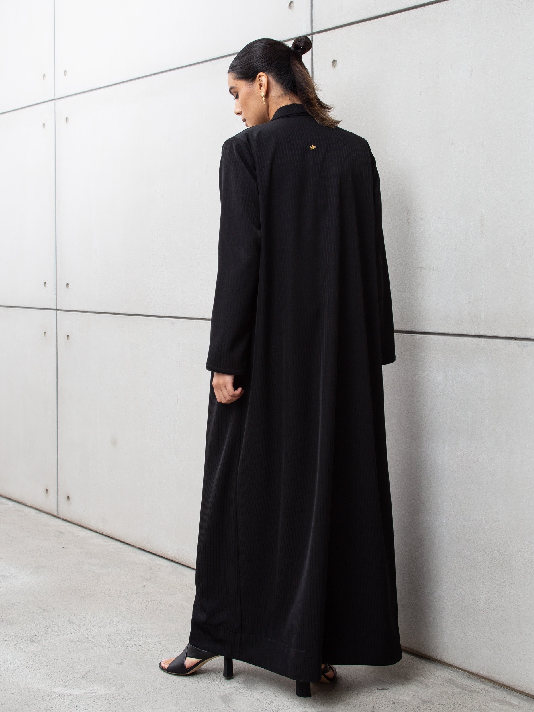 Sleek Jacket Open Abaya in Black Pinstripe