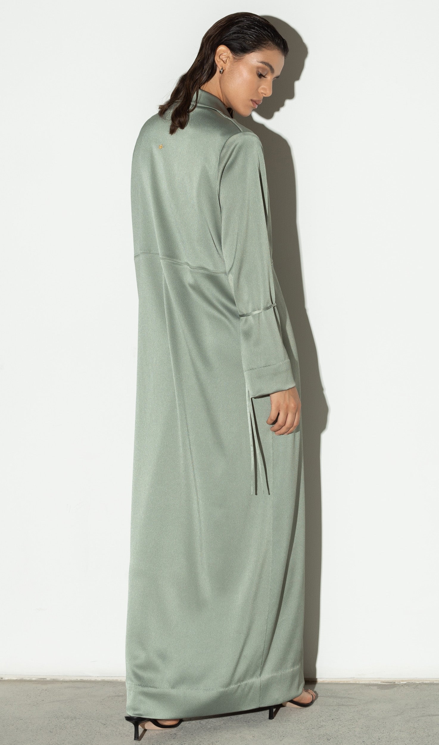 Suit Abaya in Polished Green RTW