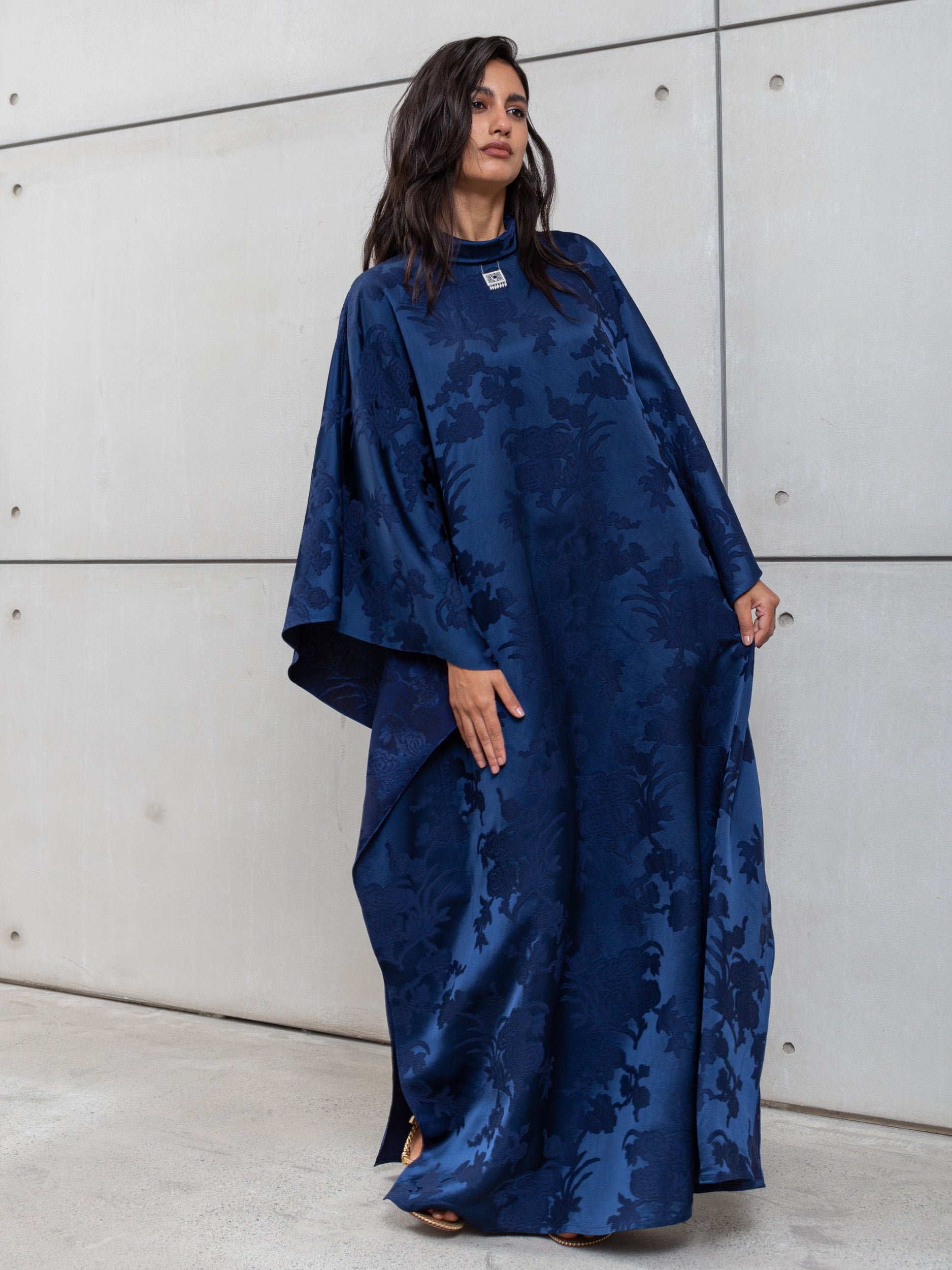 KAFTAN IN ROYAL BLUE