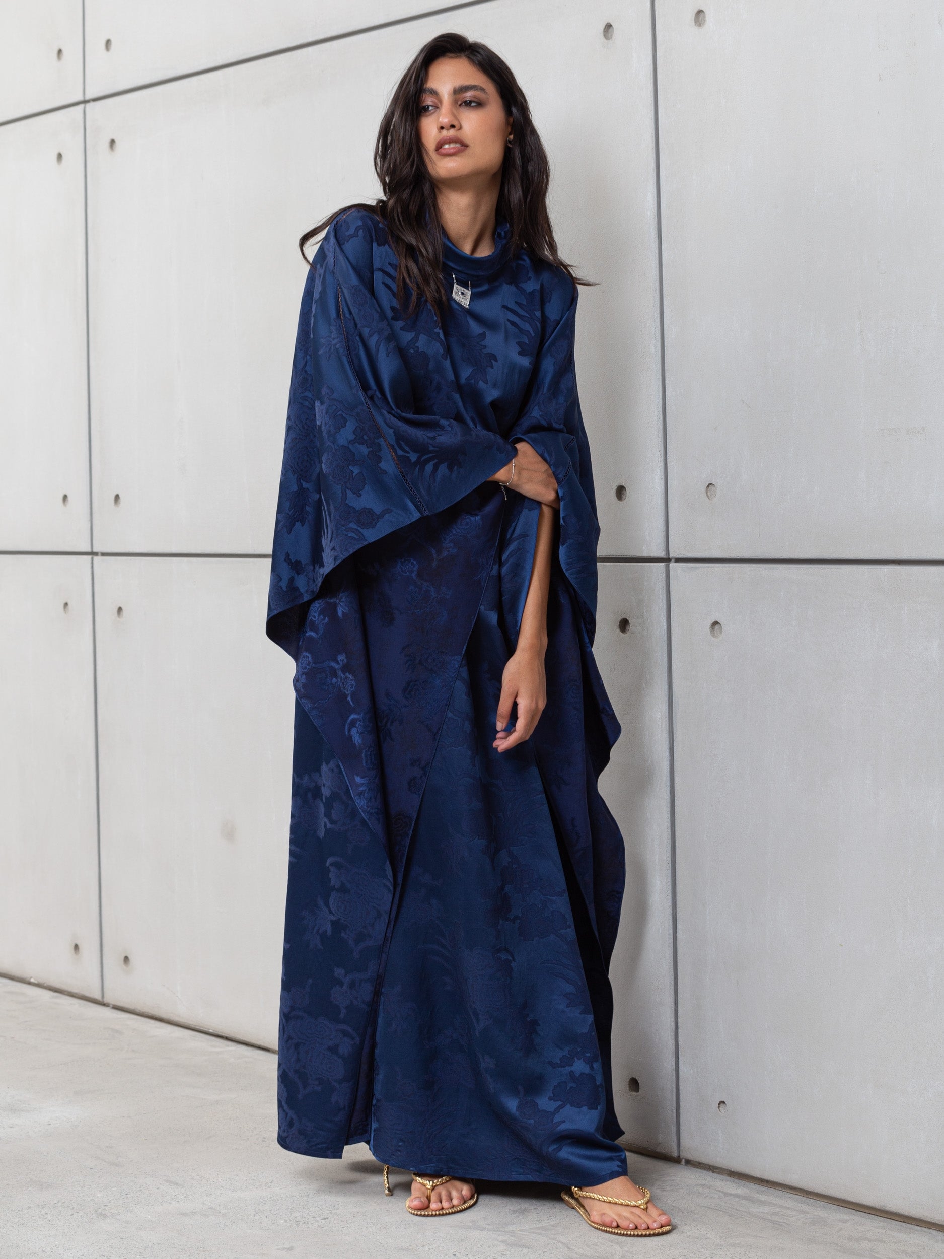 KAFTAN IN ROYAL BLUE