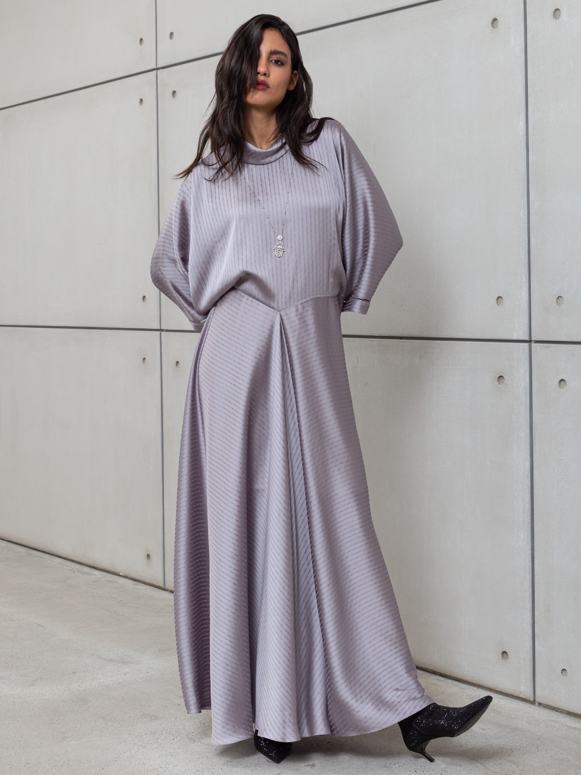 LOOSE STRIPE KAFTAN IN GREY