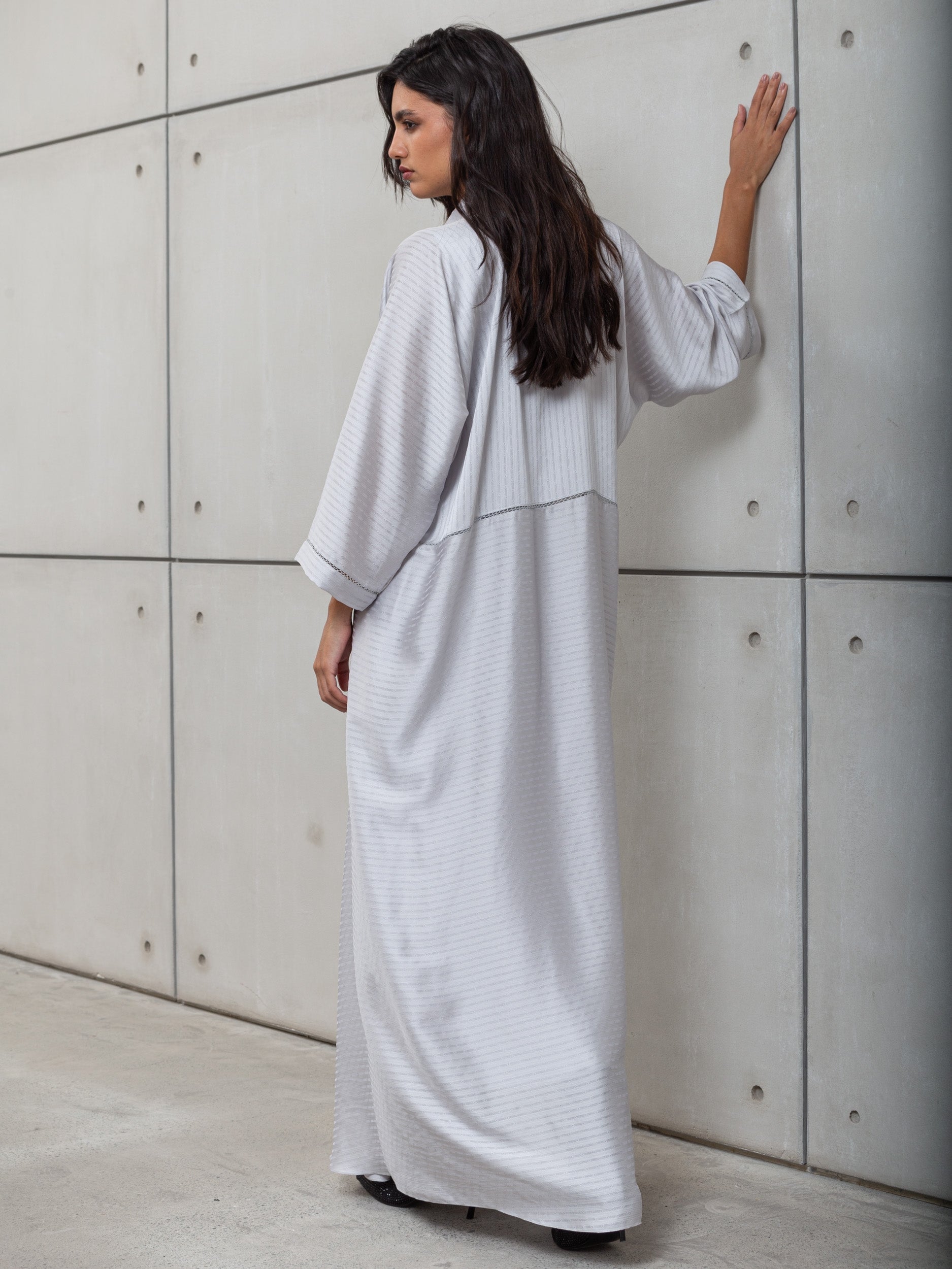 LOOSE STRIPE KAFTAN IN WHITE