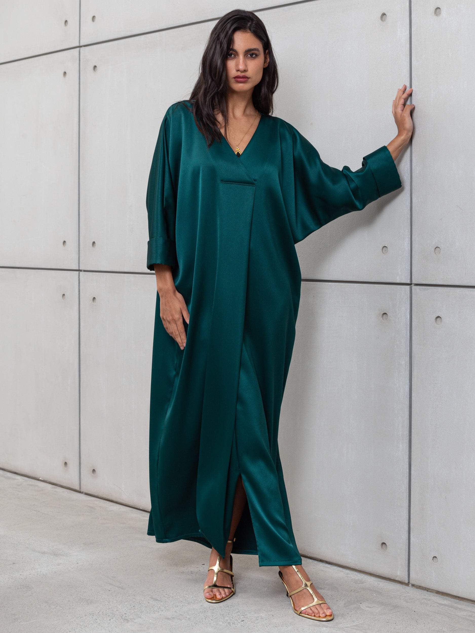 KAFTAN DRESS IN EMERALD GREEN