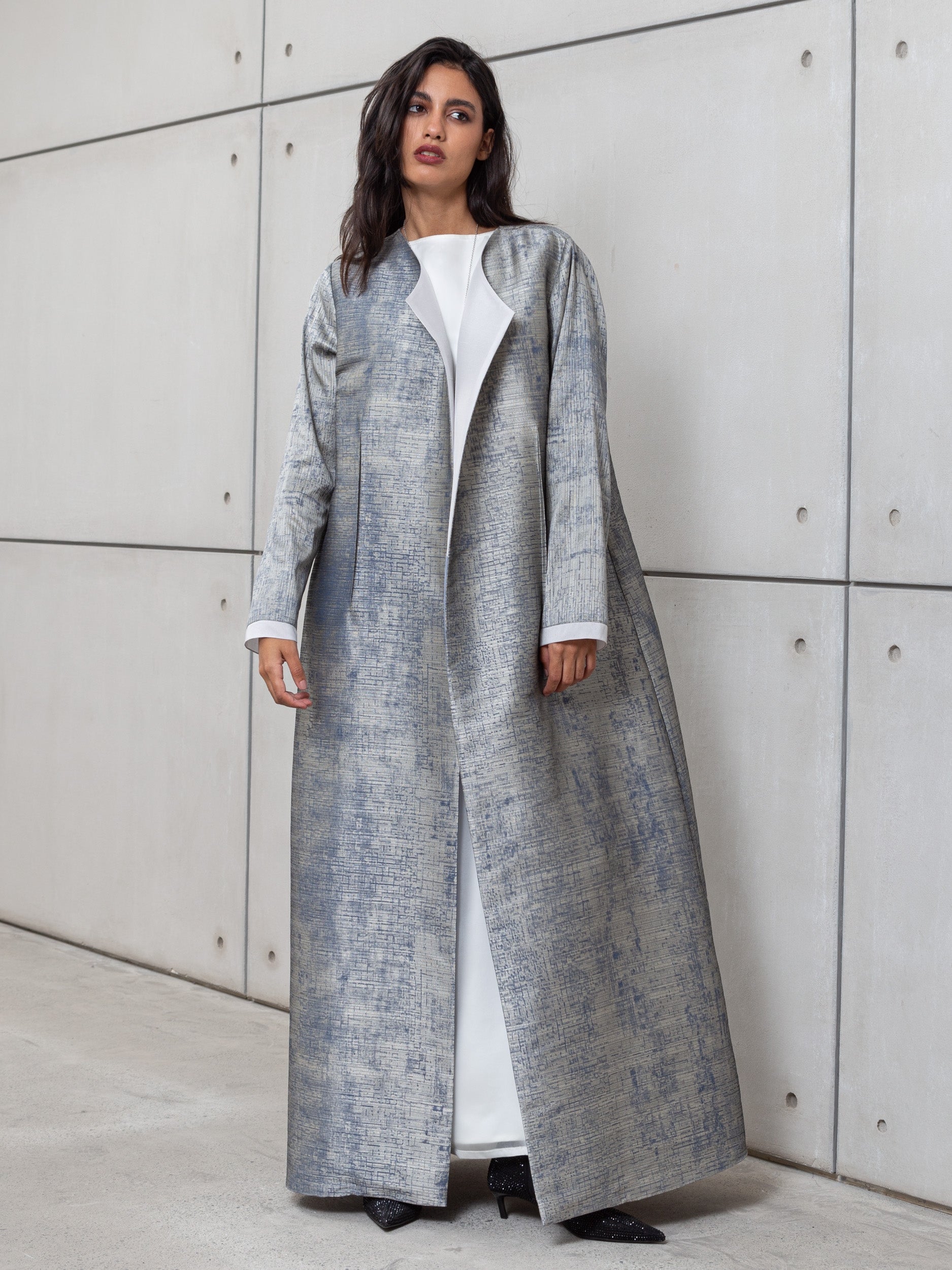 STRUCTURED ABAYA SILVER BLUE RTW