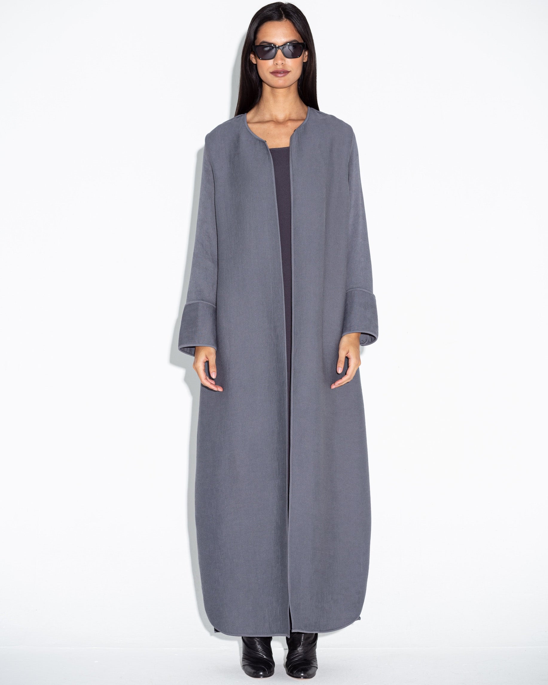 Gray Ripple Abaya