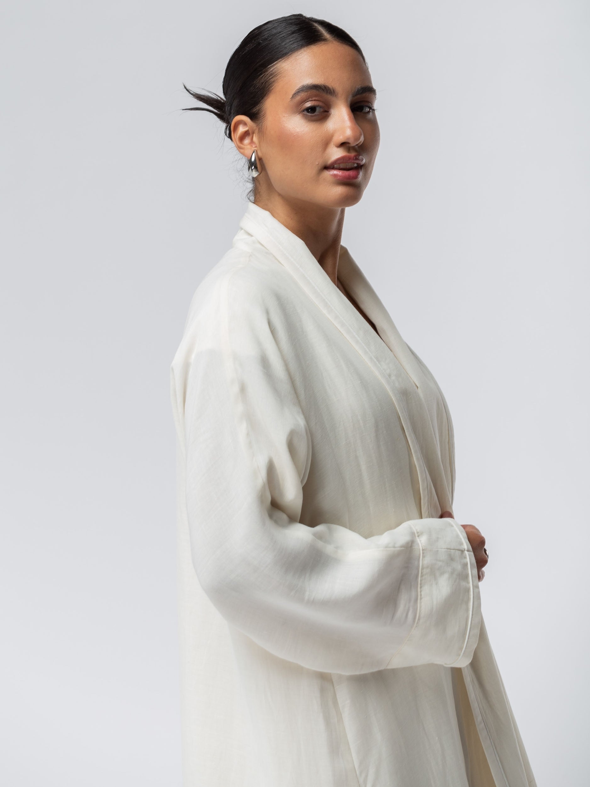 Structured Abaya in Off White Linen