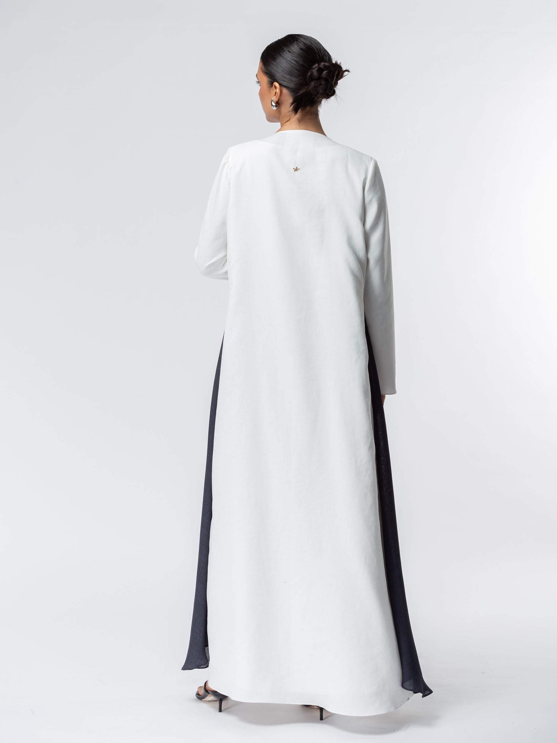 Layer Abaya in White with Navy