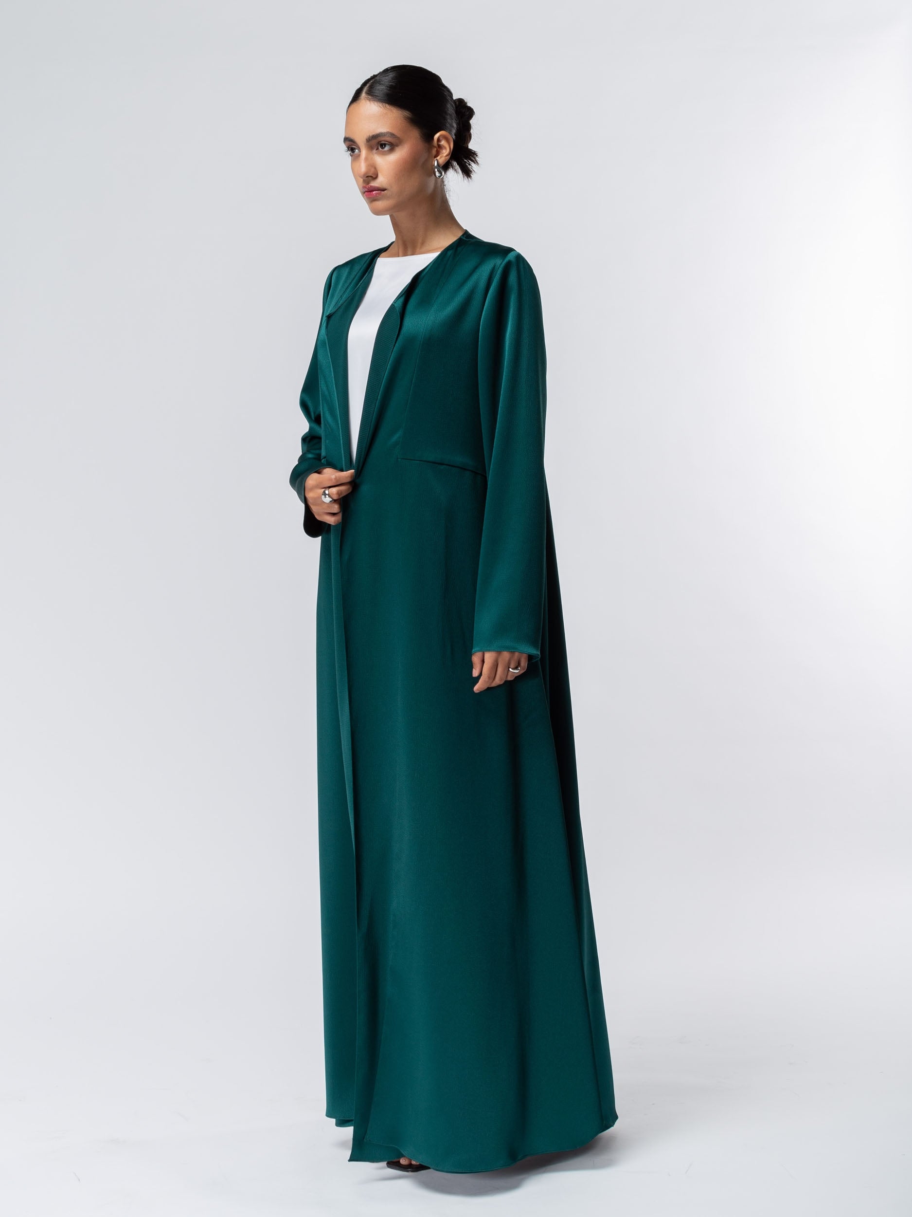 Polished Layer Abaya in Emerald Green