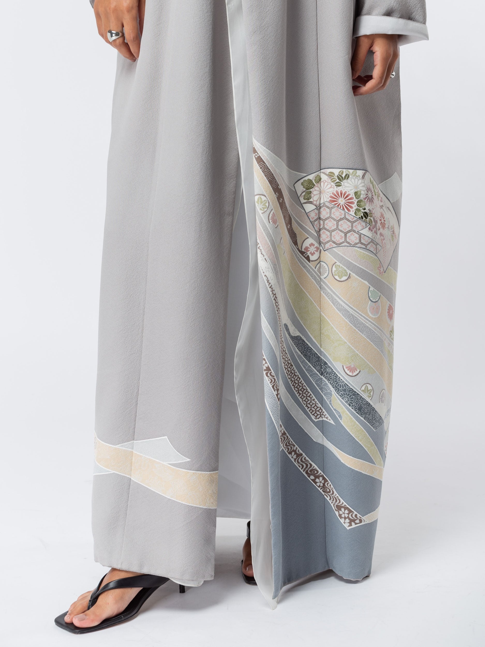 Kimono Ribbons Abaya in Gray