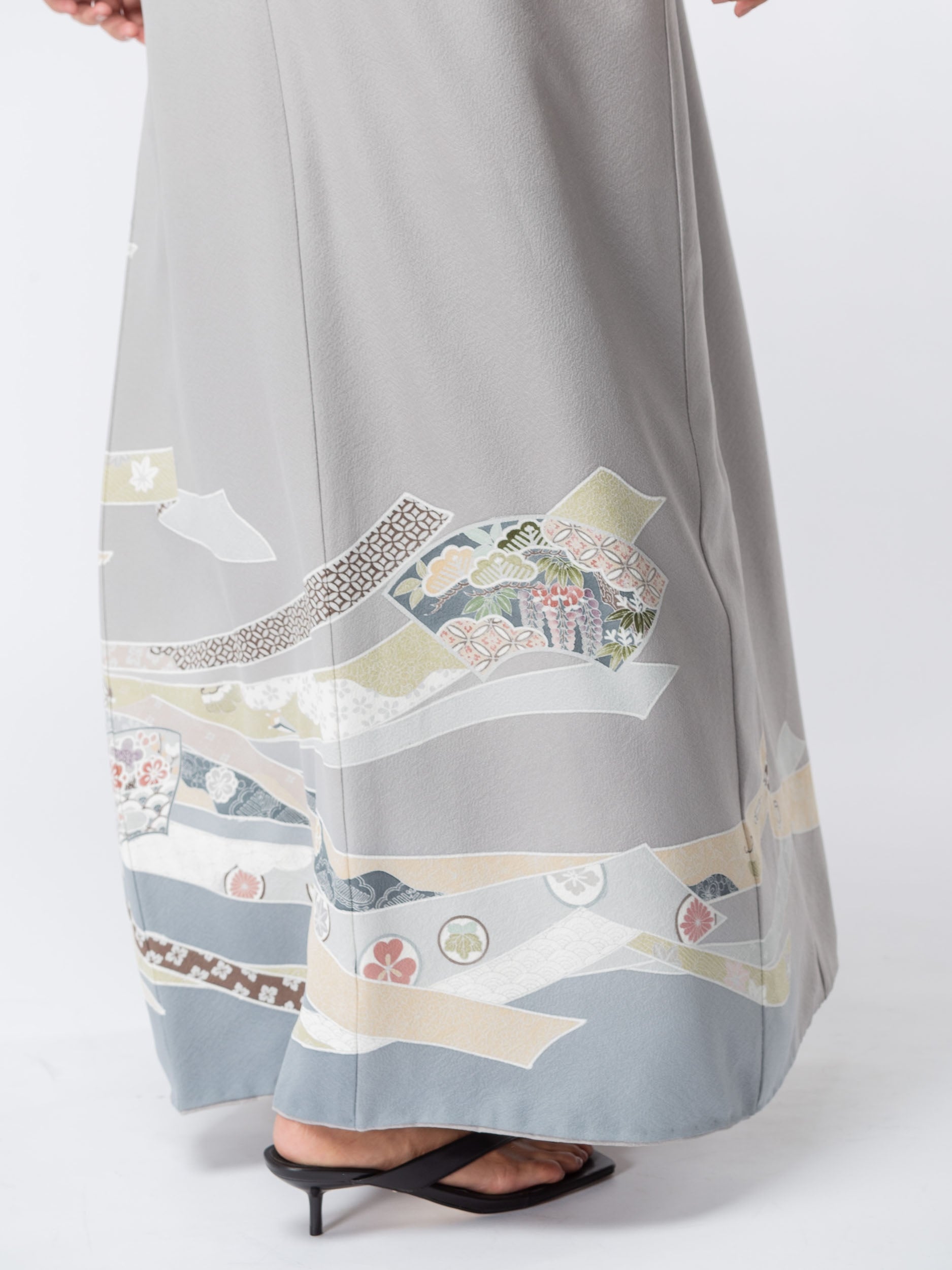 Kimono Ribbons Abaya in Gray