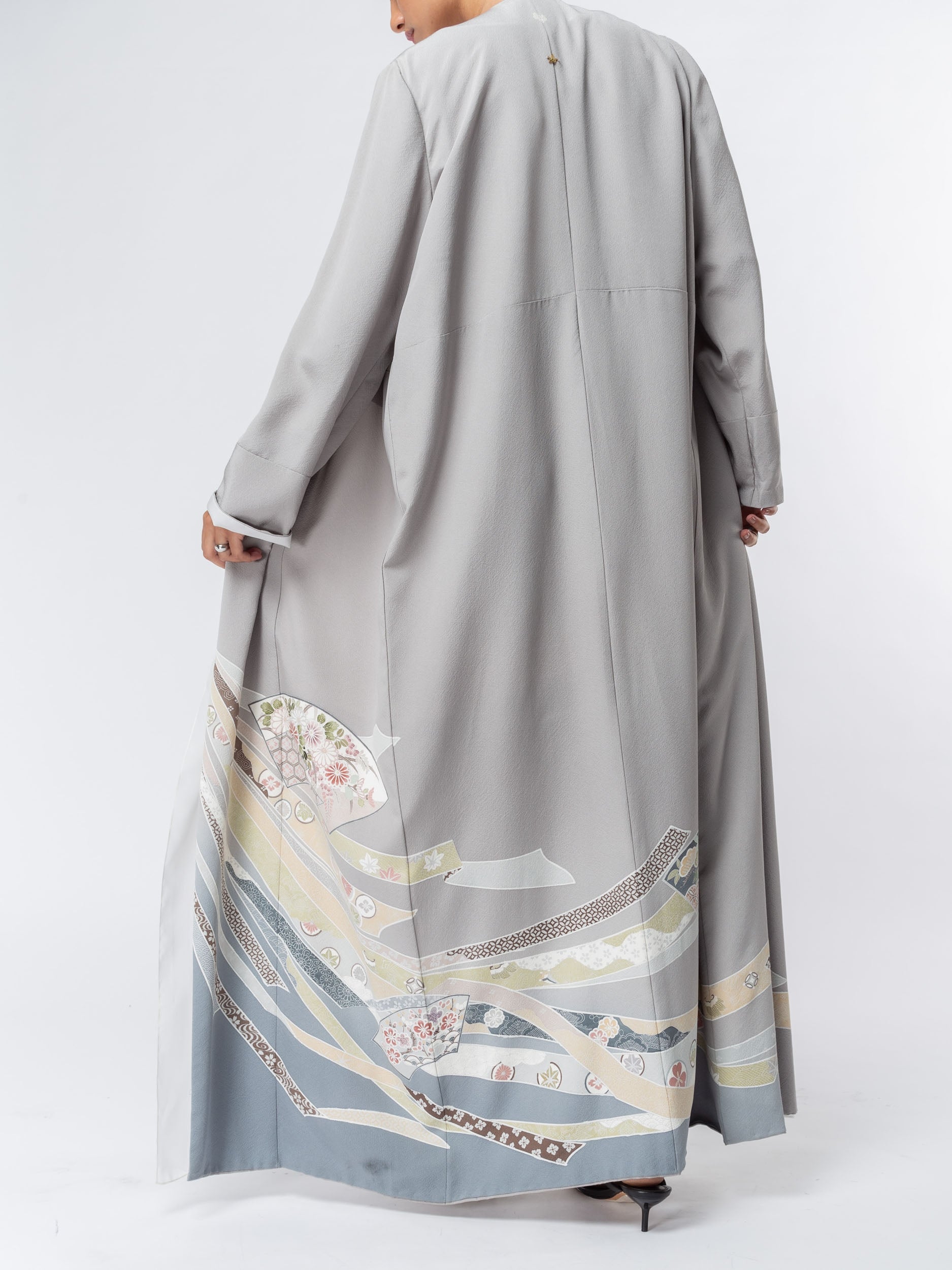 Kimono Ribbons Abaya in Gray