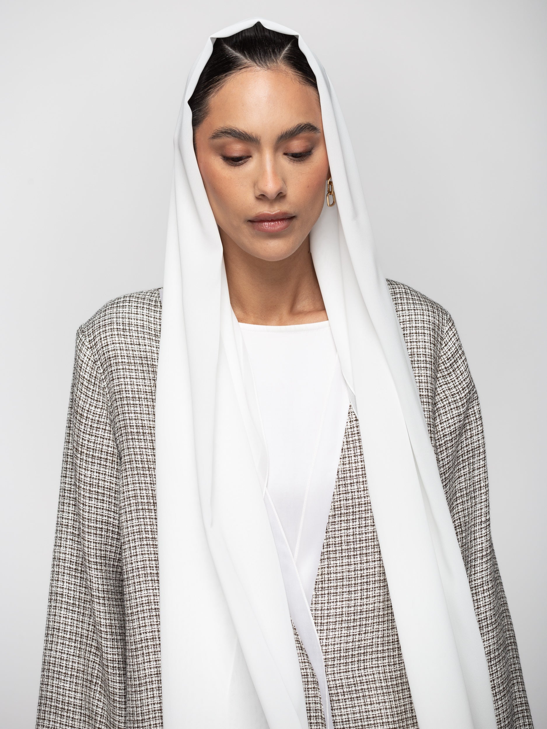 Light Weight Pattern Abaya