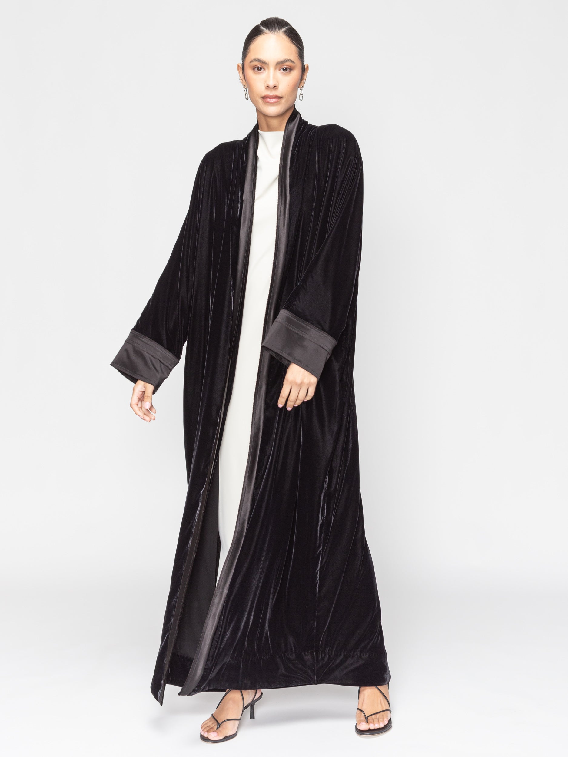 Velvet Abaya in Black