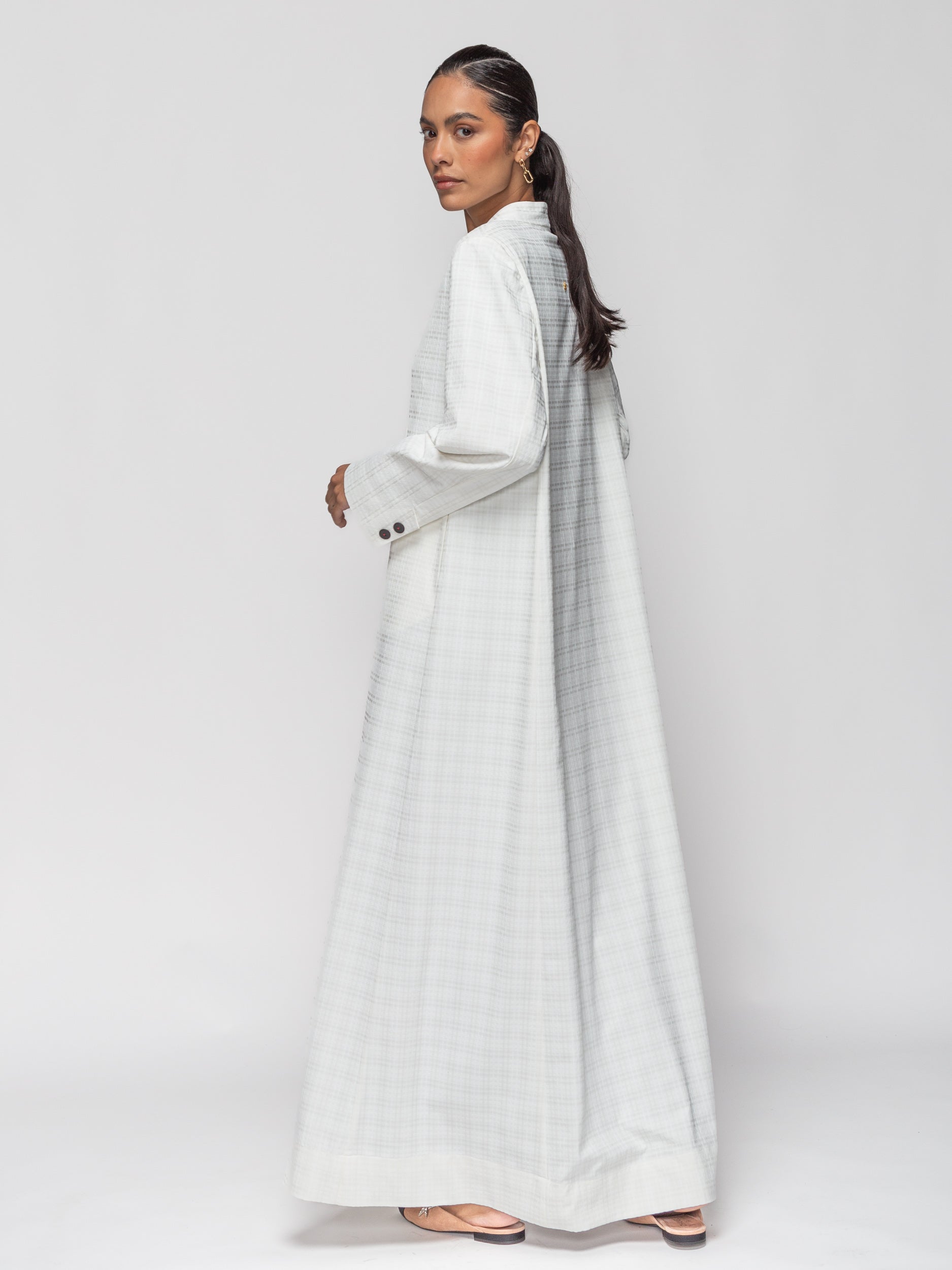 Textured Abaya in White