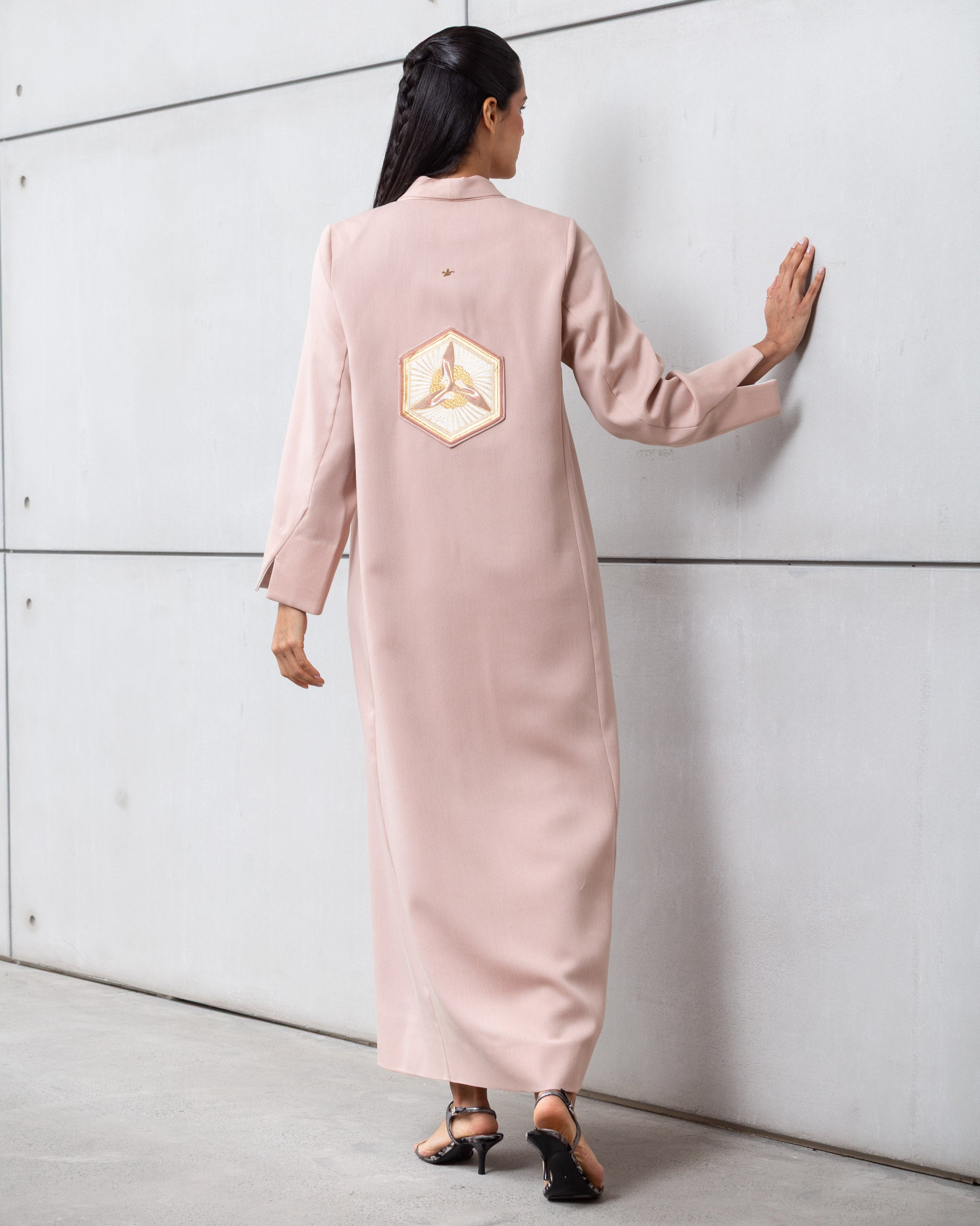 Jacket Abaya in Pale Pink with Back Embroidery