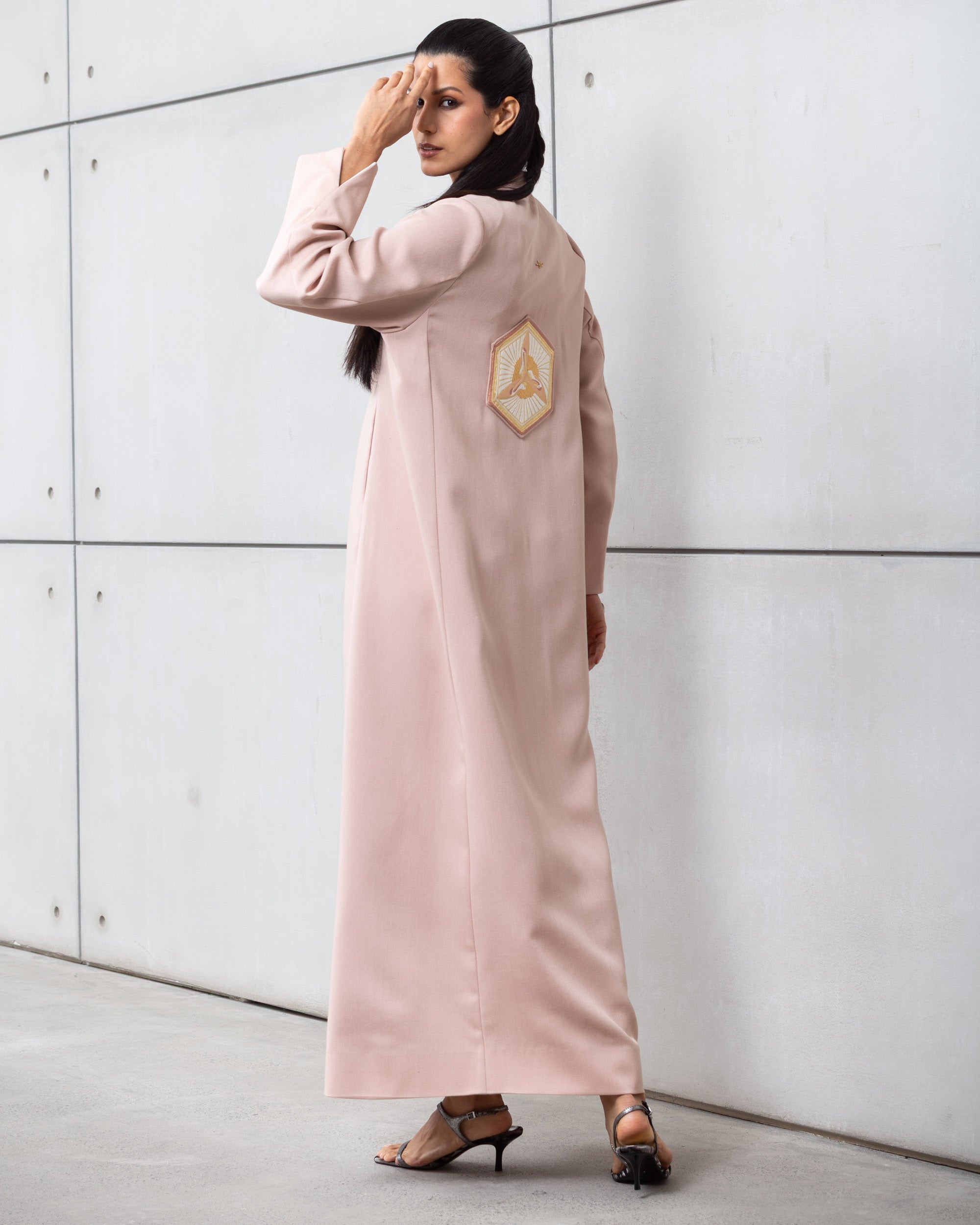 Jacket Abaya in Pale Pink with Back Embroidery