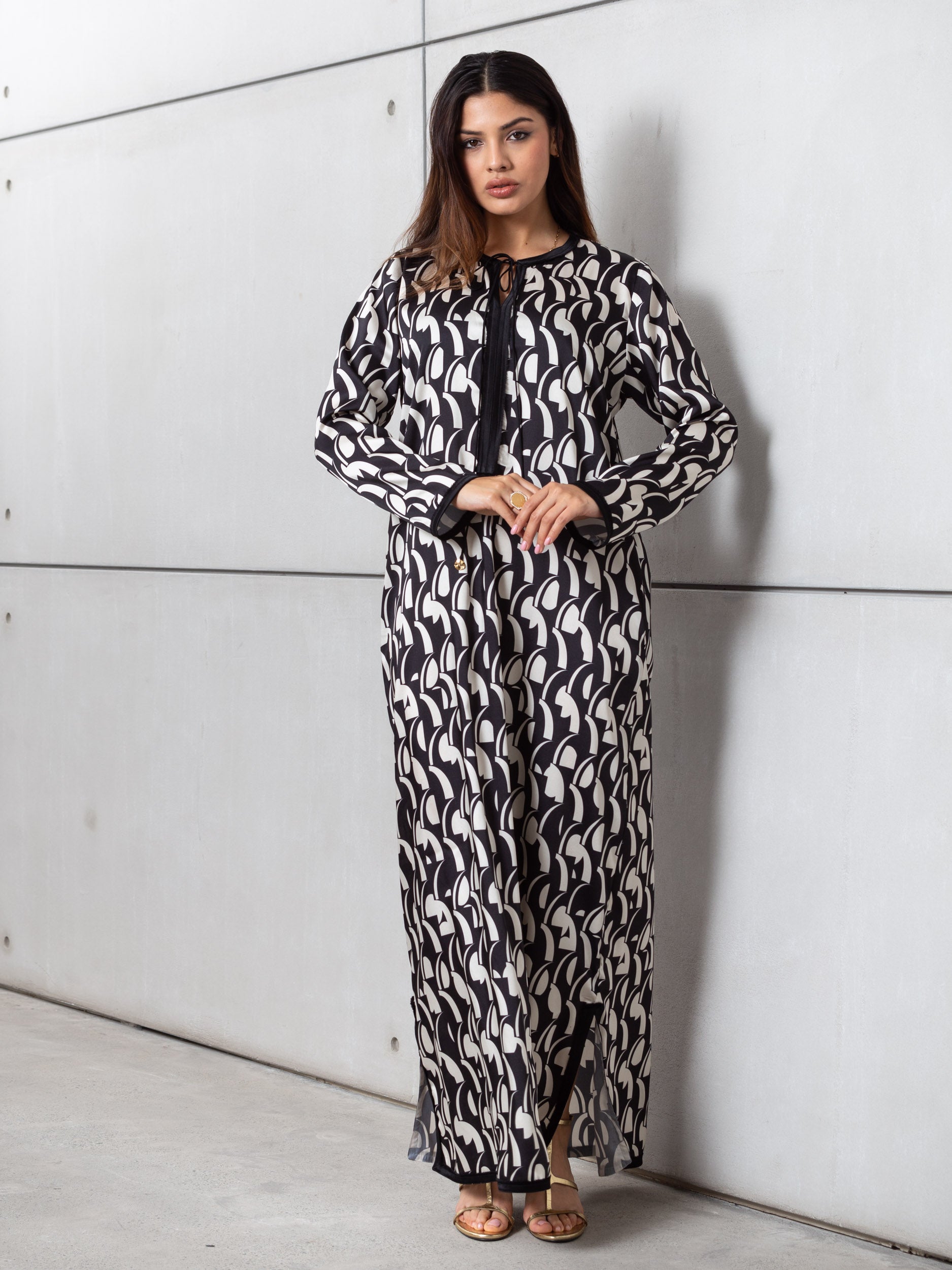 Abstract Kaftan in Black &amp; White