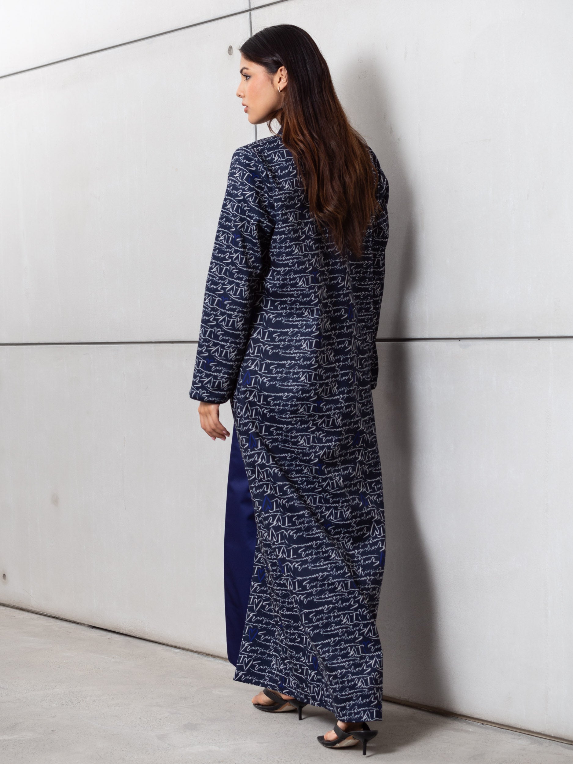 Script Print Armani Abaya