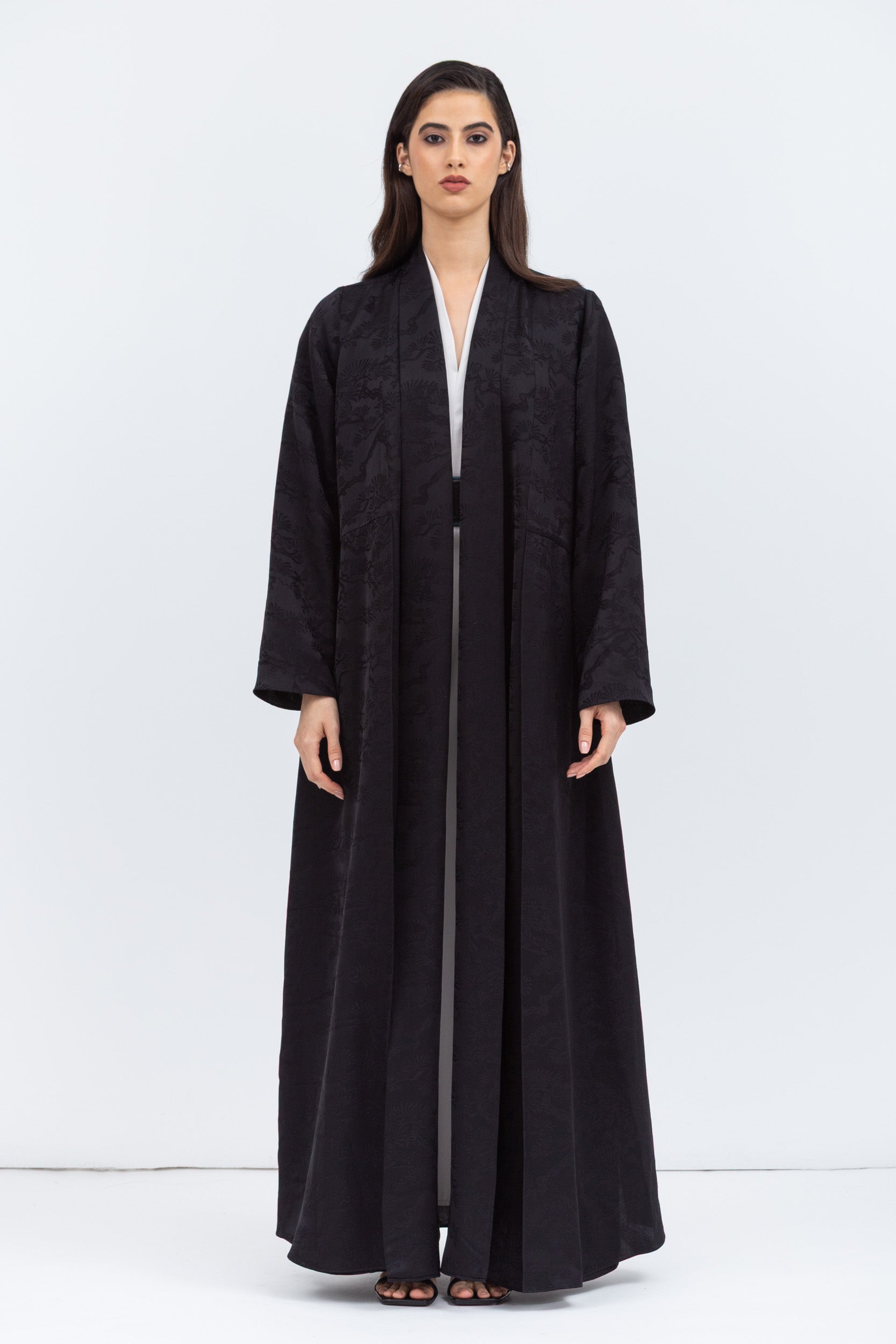 Layer Abaya in Black Pattern