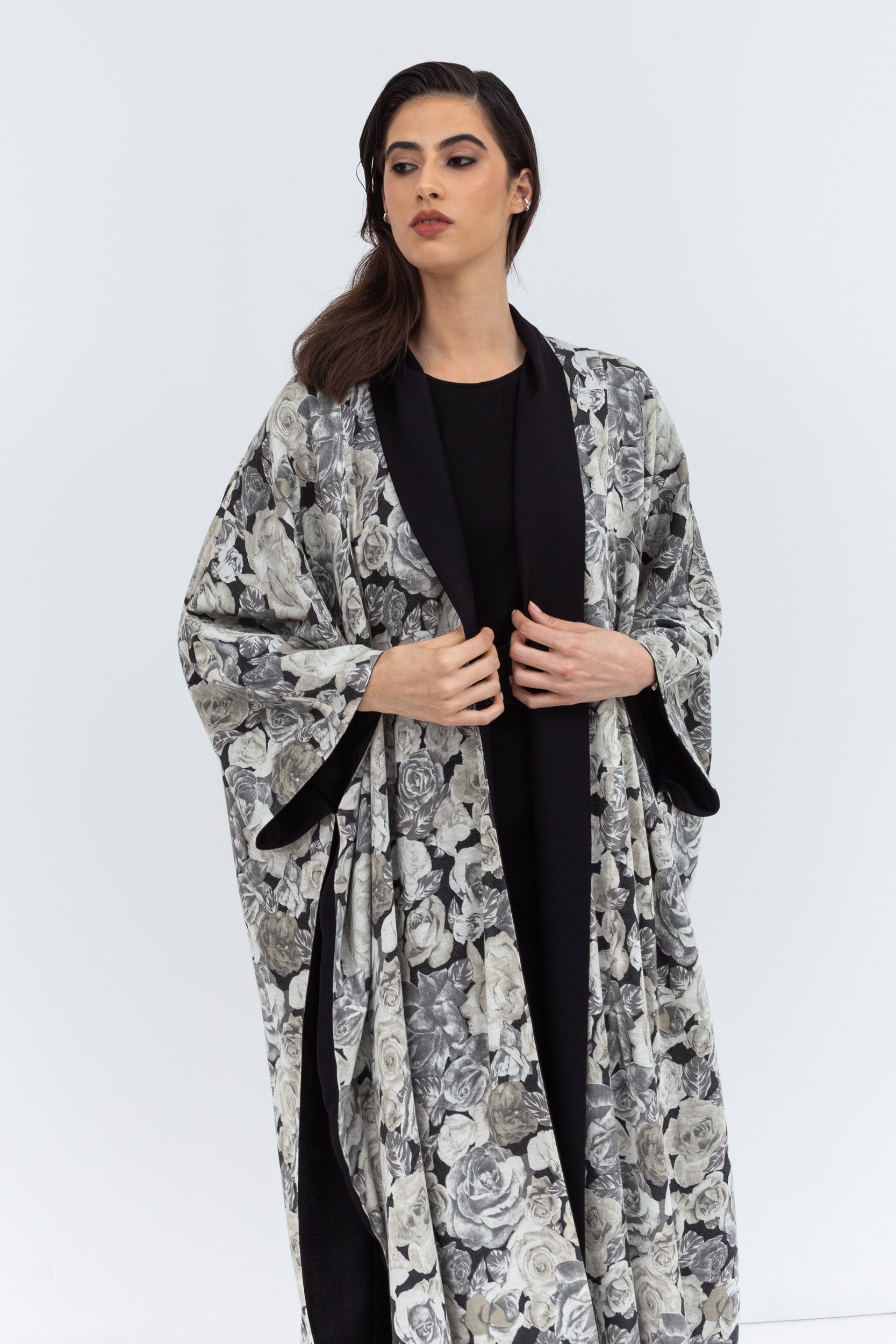 Reversible Shawl Abaya with Floral Pattern