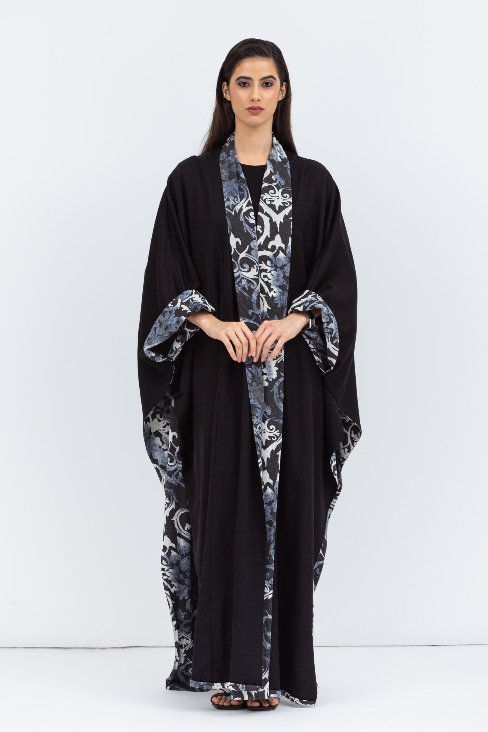 Reversible Shawl Abaya with Blue Pattern