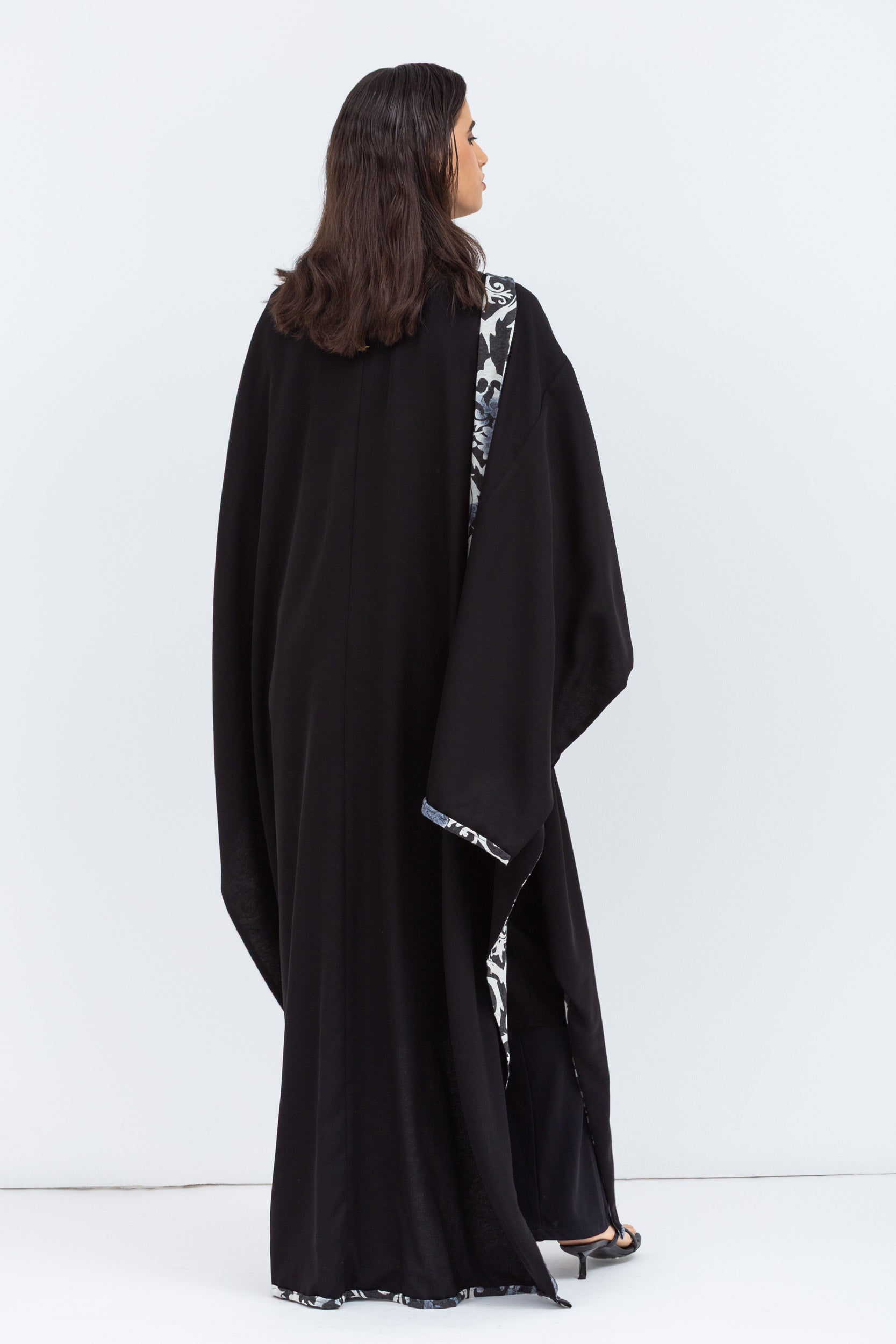 Reversible Shawl Abaya with Blue Pattern