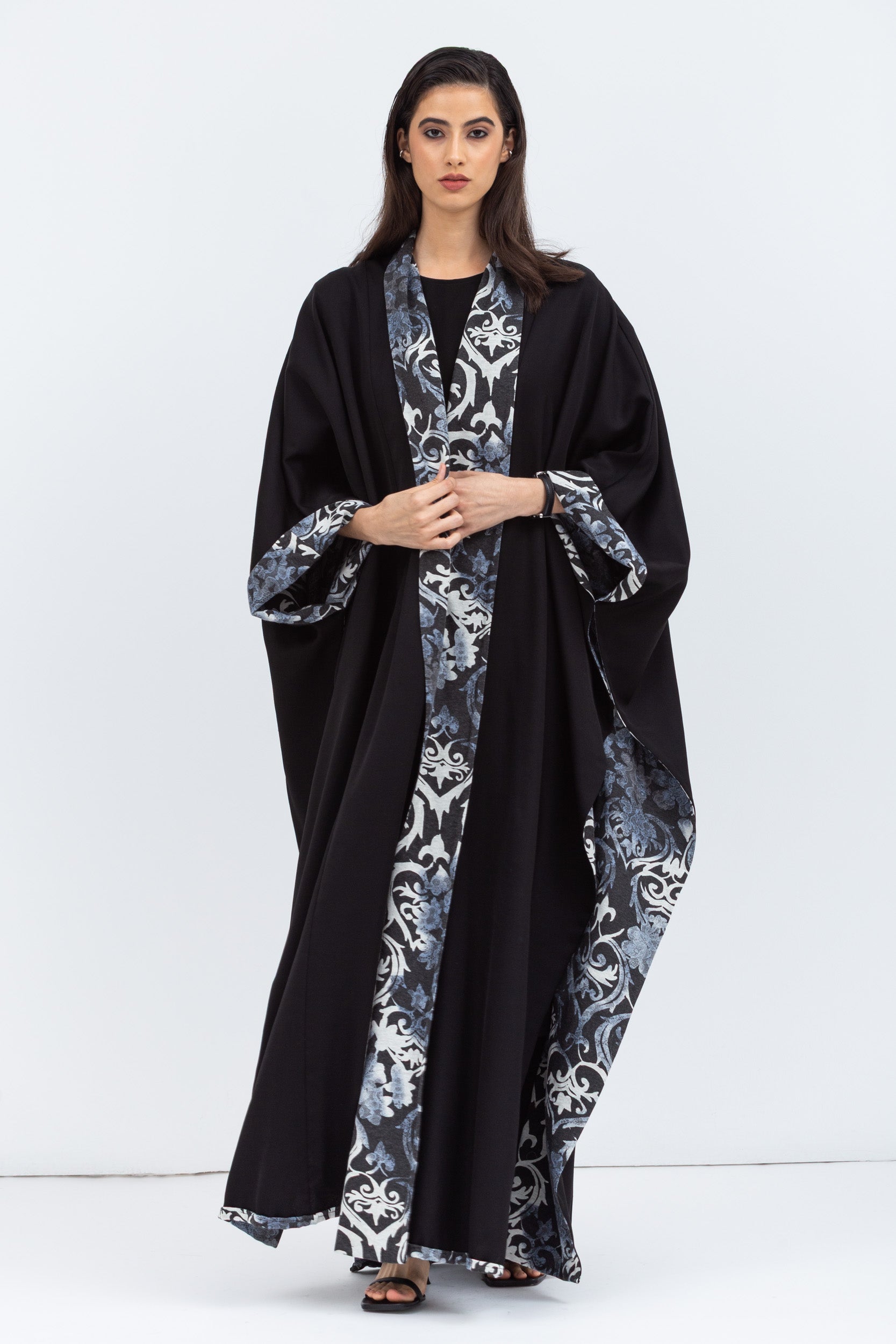 Reversible Shawl Abaya with Blue Pattern