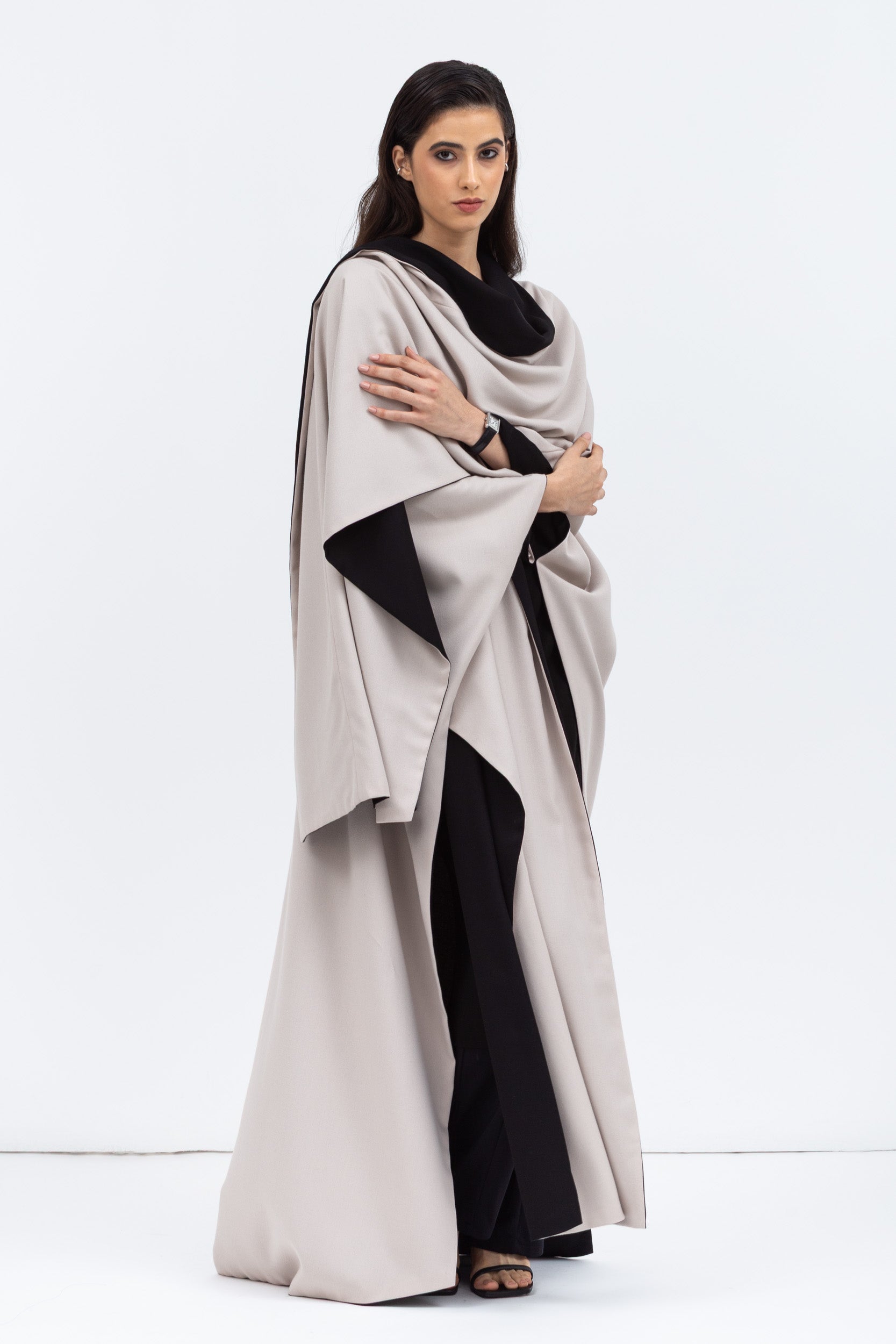 Reversible Shawl Abaya in Black Mauve