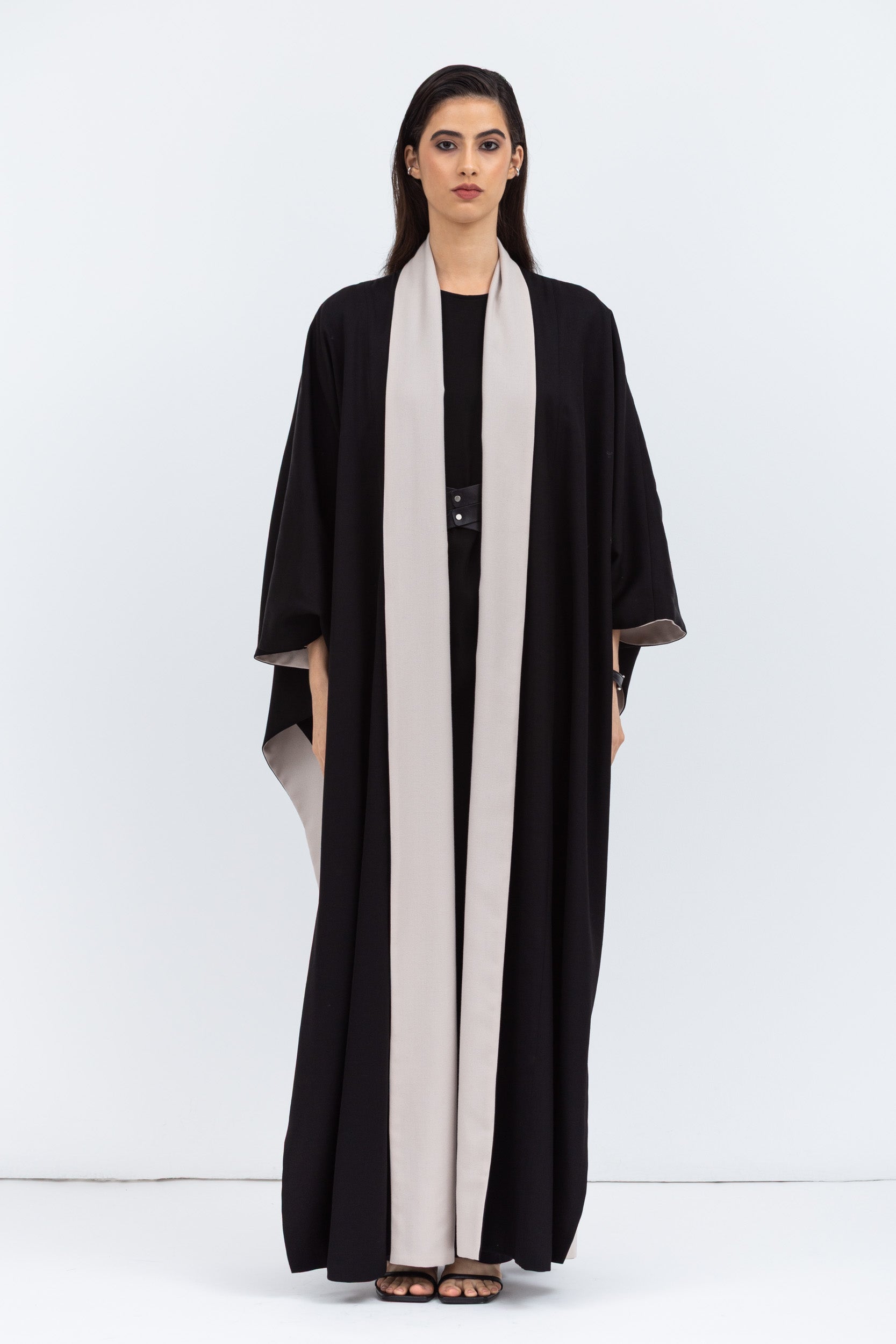 Reversible Shawl Abaya in Black Mauve