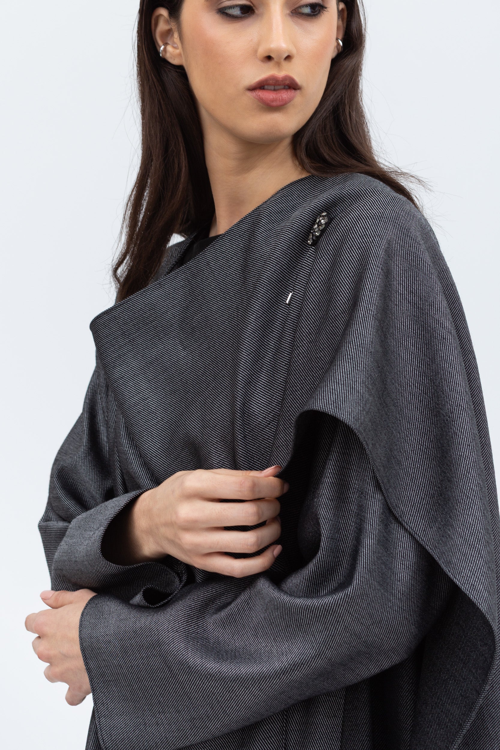 Shawl Abaya in Stripy Black Gray