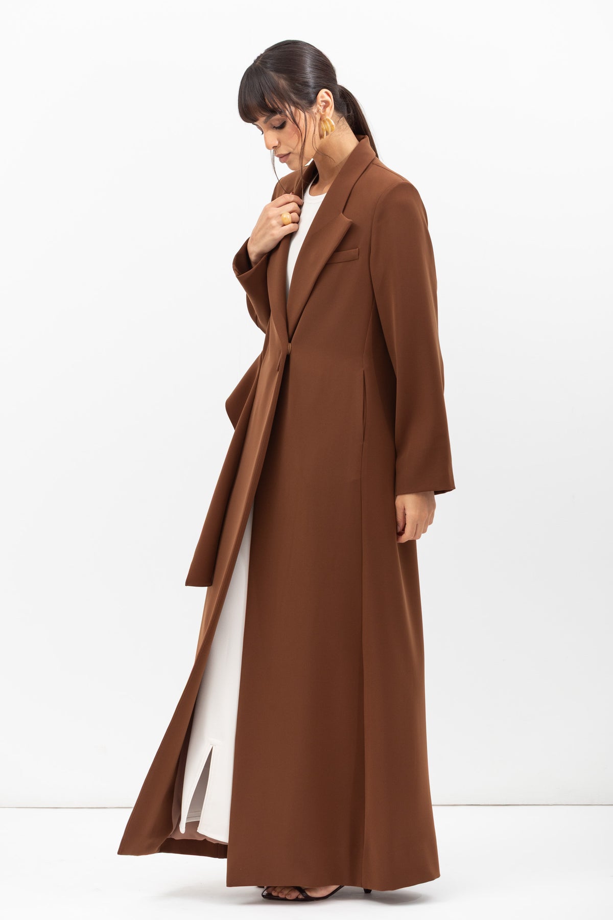 Tuxedo Abaya with Sash in Brown