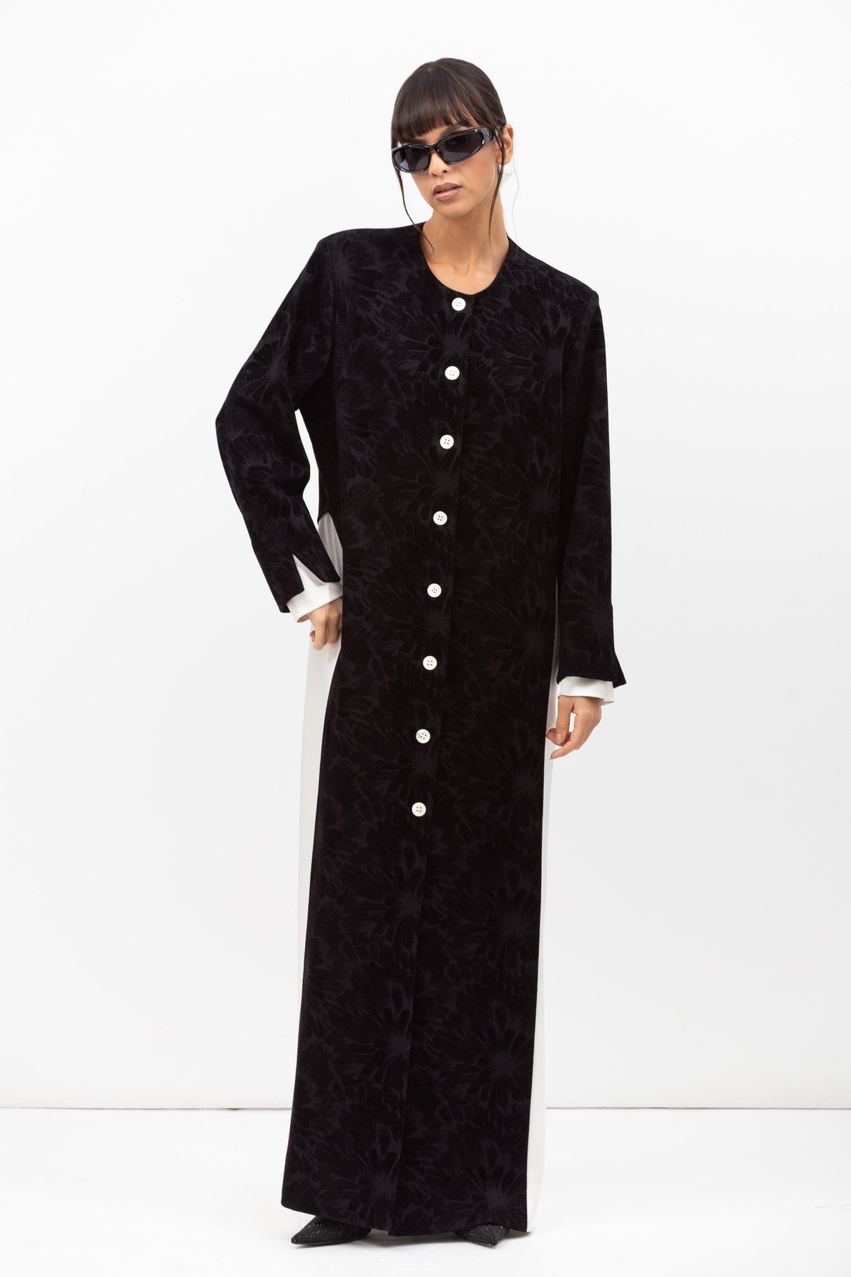 Front Closing Velvet Jacquard Abaya in Black