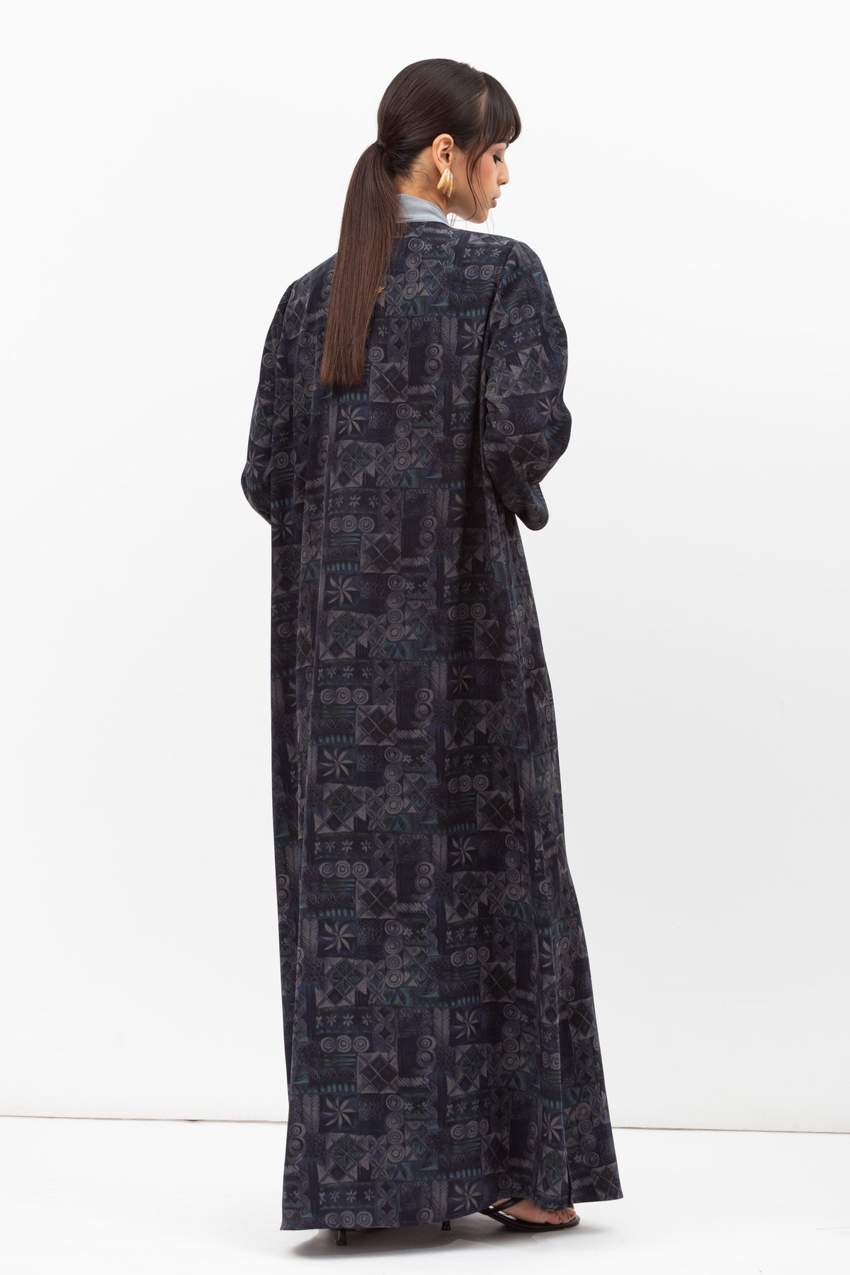 Fluid Shawl Lapel Abaya in Printed Dark Blue RTW